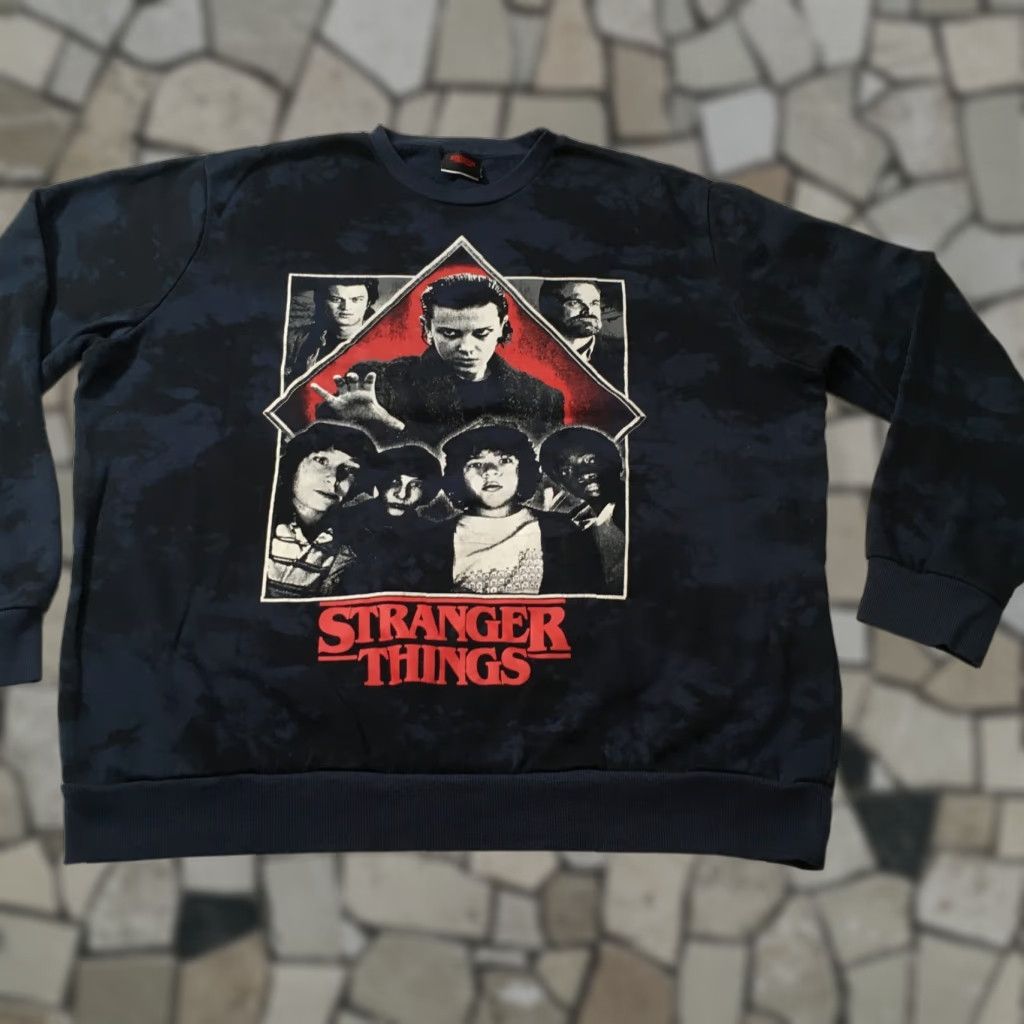 Vintage Stranger Things CREW 2XL Sweatshirt BLUE Logo Netflix Promo Size US XXL / EU 58 / 5 - 1 Thumbnail