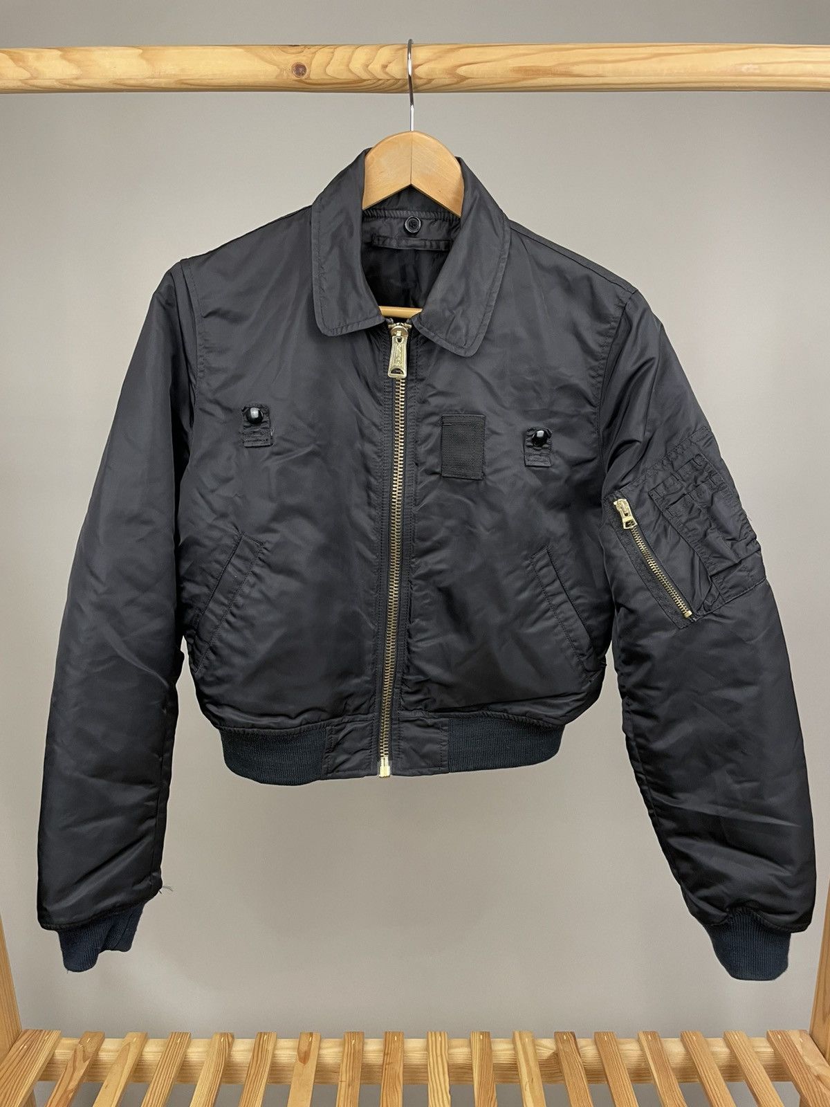 Alpha Industries Vintage alpha industries bomber jacket size S Size S / US 4 / IT 40 - 1 Thumbnail