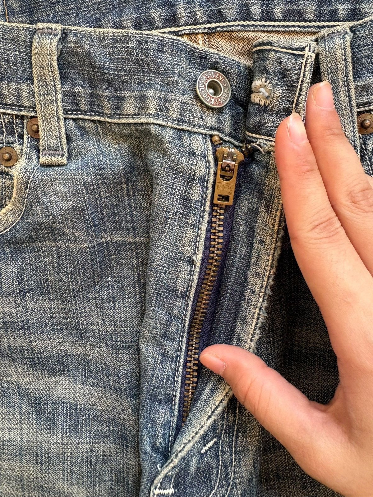 Levi's Vintage 90s Levis 503 Rusty Mud Wash Rip Loose Baggy Jeans Size US 29 - 3 Thumbnail