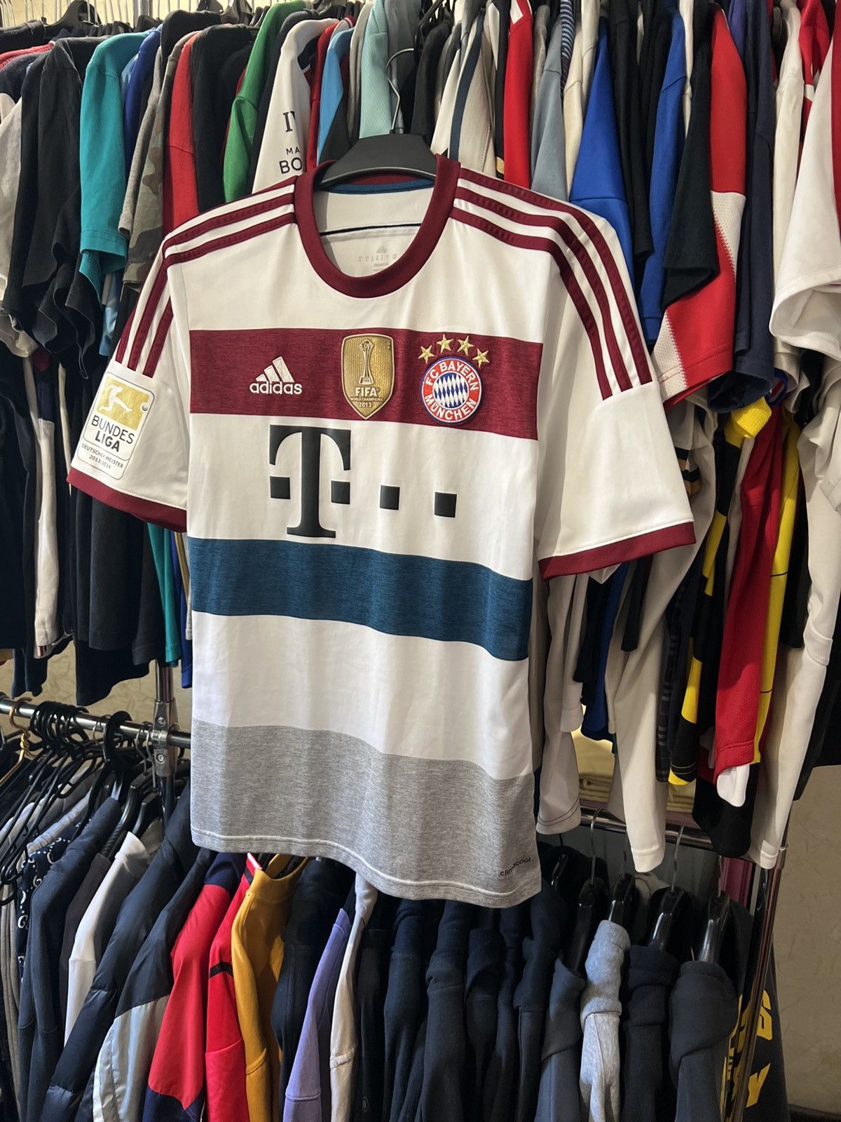 Other 2014/2015 ADIDAS BAYERN MUNICH #19 MARIO GOTZE AWAY FOOTBALL Size US S / EU 44-46 / 1 - 1 Thumbnail