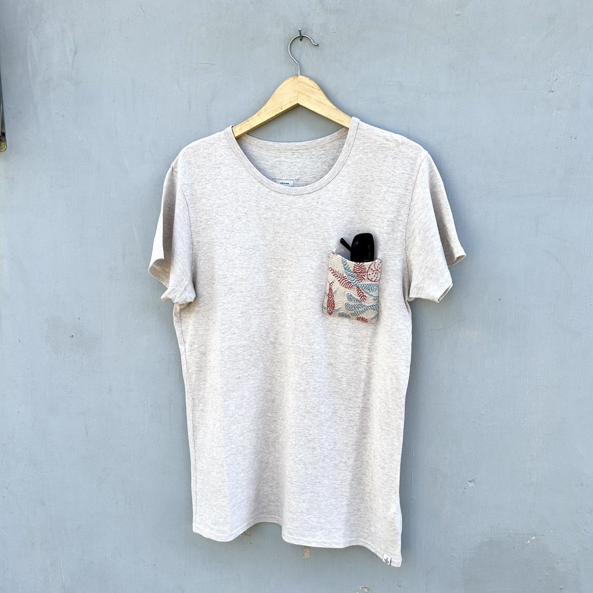 Visvim Vintage 2001 Visvim T-Shirt Navajo Blanket Pocket Size US L / EU 52-54 / 3 - 2 Thumbnail