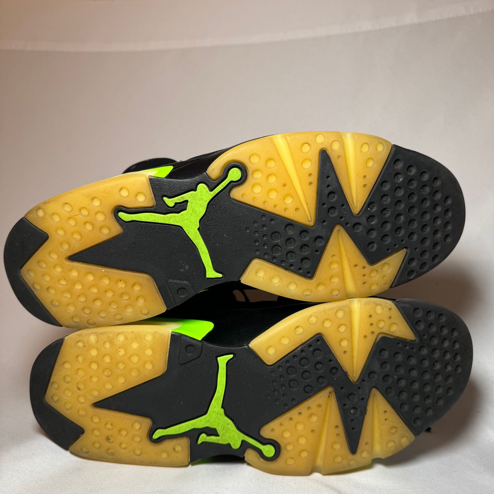Jordan Brand × Nike Size 10.5 - Air Jordan 6 Retro Electric Green Men's Shoes Size US 10.5 / EU 43-44 - 8 Thumbnail