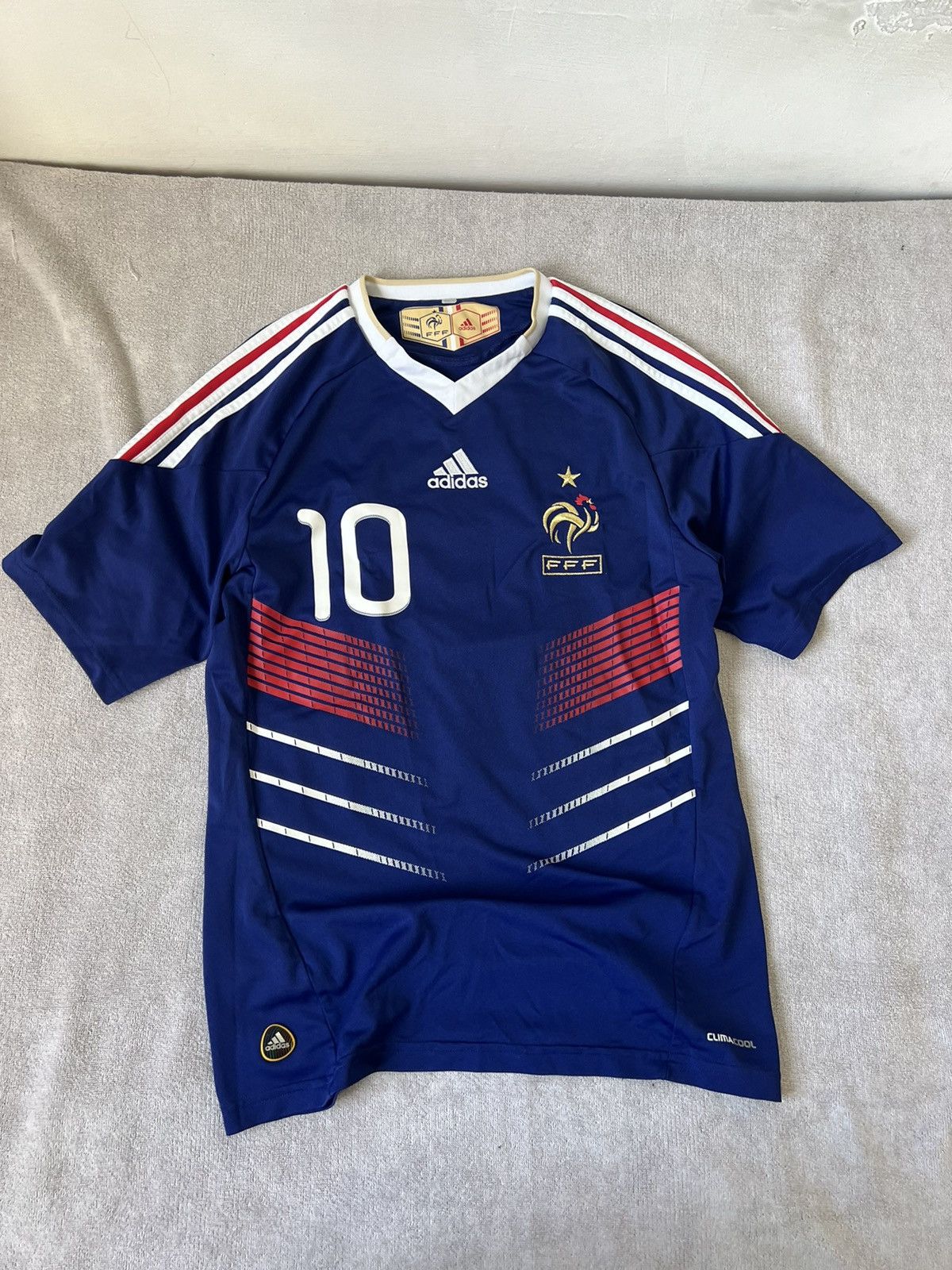Adidas Adidas France vintage football soccer jersey Benzema 2010 Size US S / EU 44-46 / 1 - 7 Thumbnail