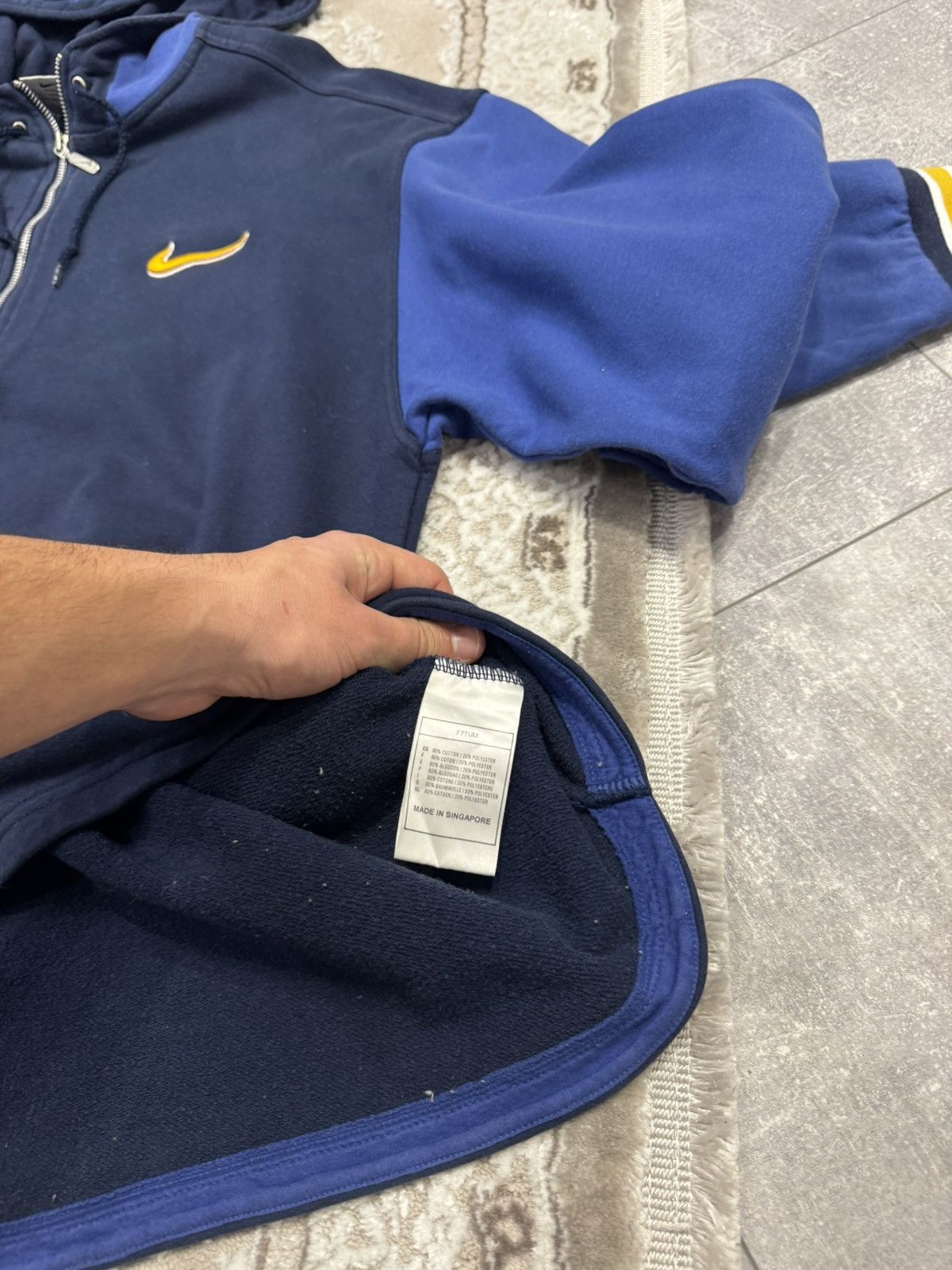 Nike Vintage 90s Nike Hoodie Big Logo Baggy Brill Faded Size US L / EU 52-54 / 3 - 8 Thumbnail