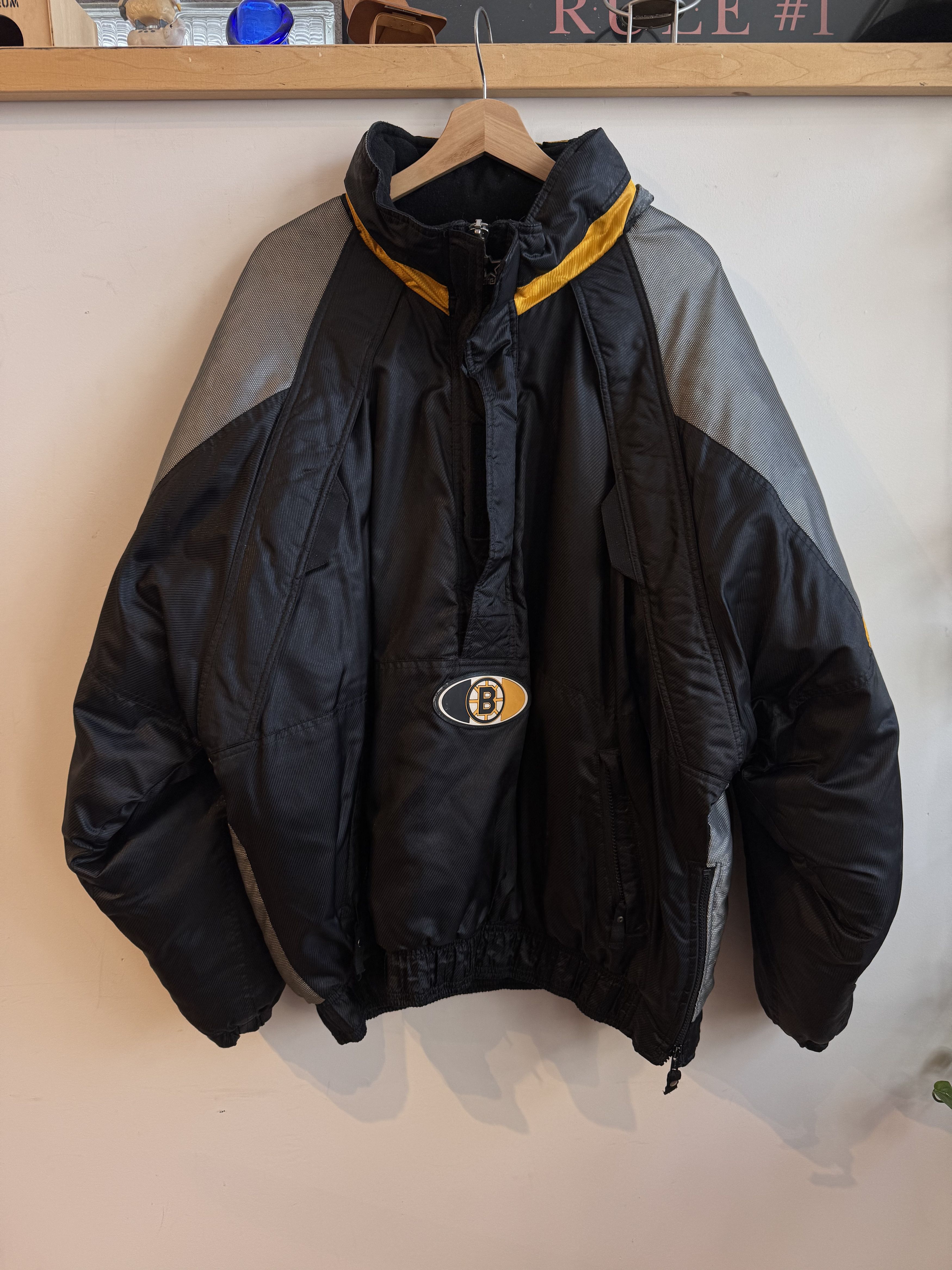 Starter 90s Boston Bruins Starter Puffer Pullover Jacket Size XL Size US XL / EU 56 / 4 - 1 Thumbnail