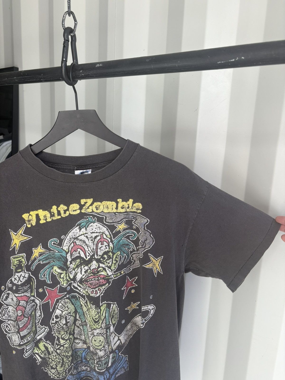 Band Tees Vintage White Zombie Shirt Faded Distressed GRUNGE Band Size US XL / EU 56 / 4 - 2 Thumbnail