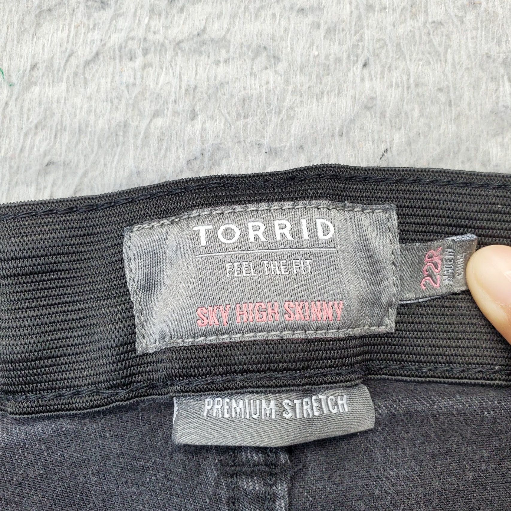 Torrid Torrid Jeans Women Size 22 Black Denim Premium Stretch Distressed Comfort Skinny Size 40" / US 18 - 6 Thumbnail