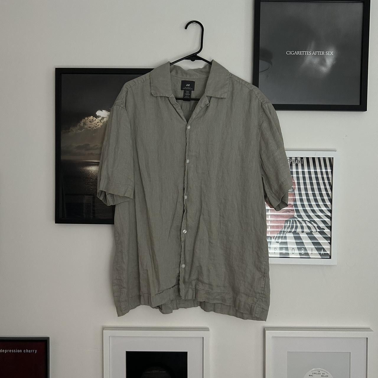 H&M H&M Relaxed Fit Button Up - M Size US M / EU 48-50 / 2 - 1 Thumbnail