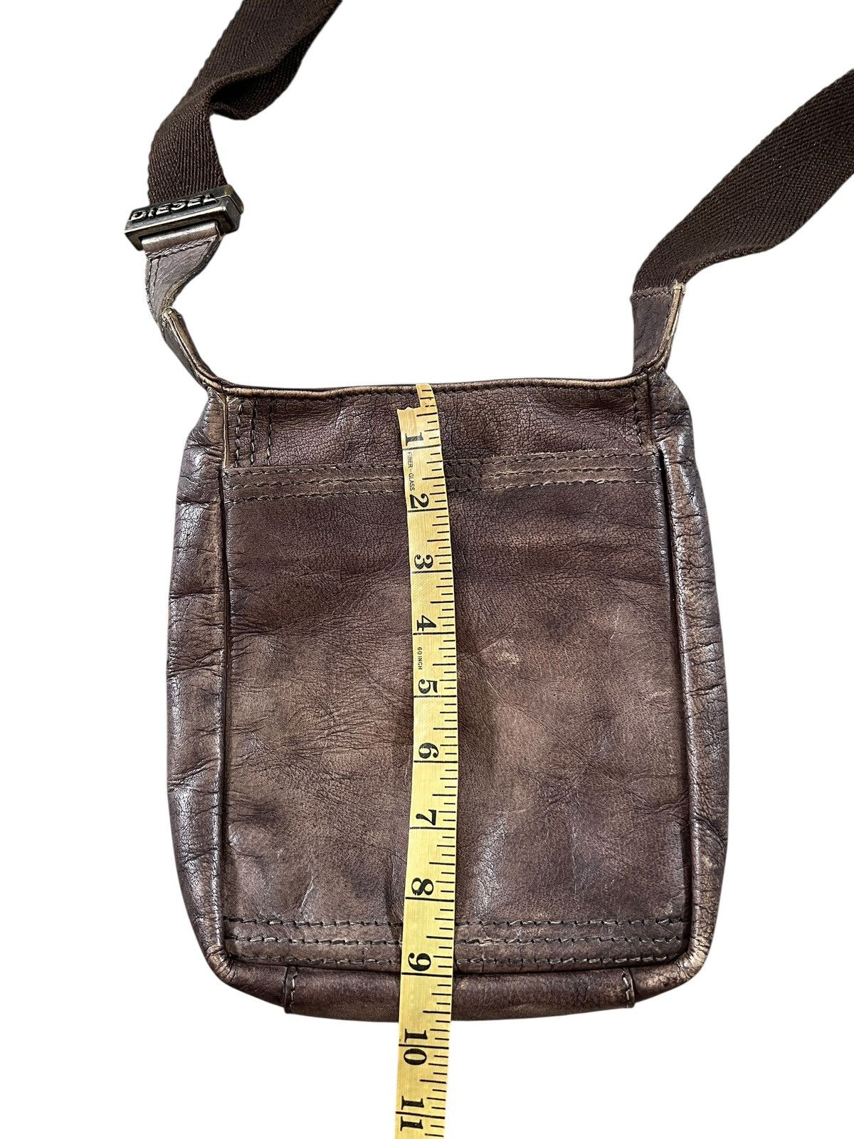 Diesel 2000s Diesel Patina Leather Sling Bag Size ONE SIZE - 20 Thumbnail