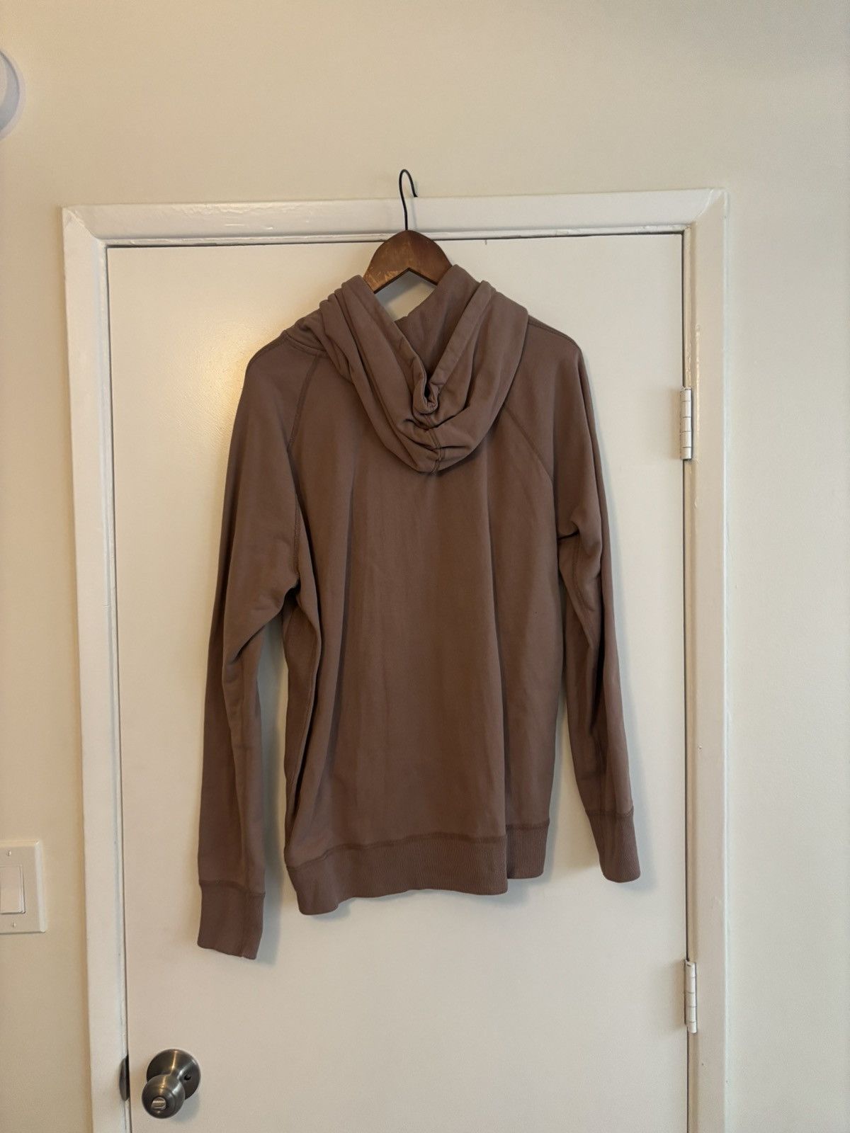 Reigning Champ Large reigning champ hoodie beige purple ish color Size US L / EU 52-54 / 3 - 3 Thumbnail