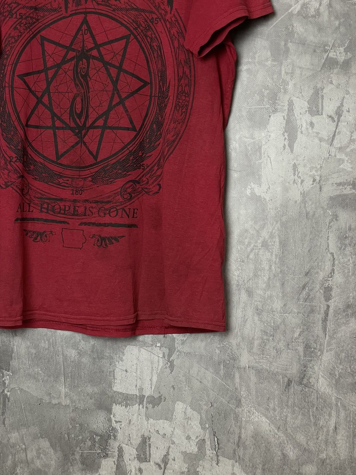 Band Tees × Slipknot × Vintage Vintage Slipknot Band Tees 2016 Tour T-Shirt Size US M / EU 48-50 / 2 - 6 Thumbnail