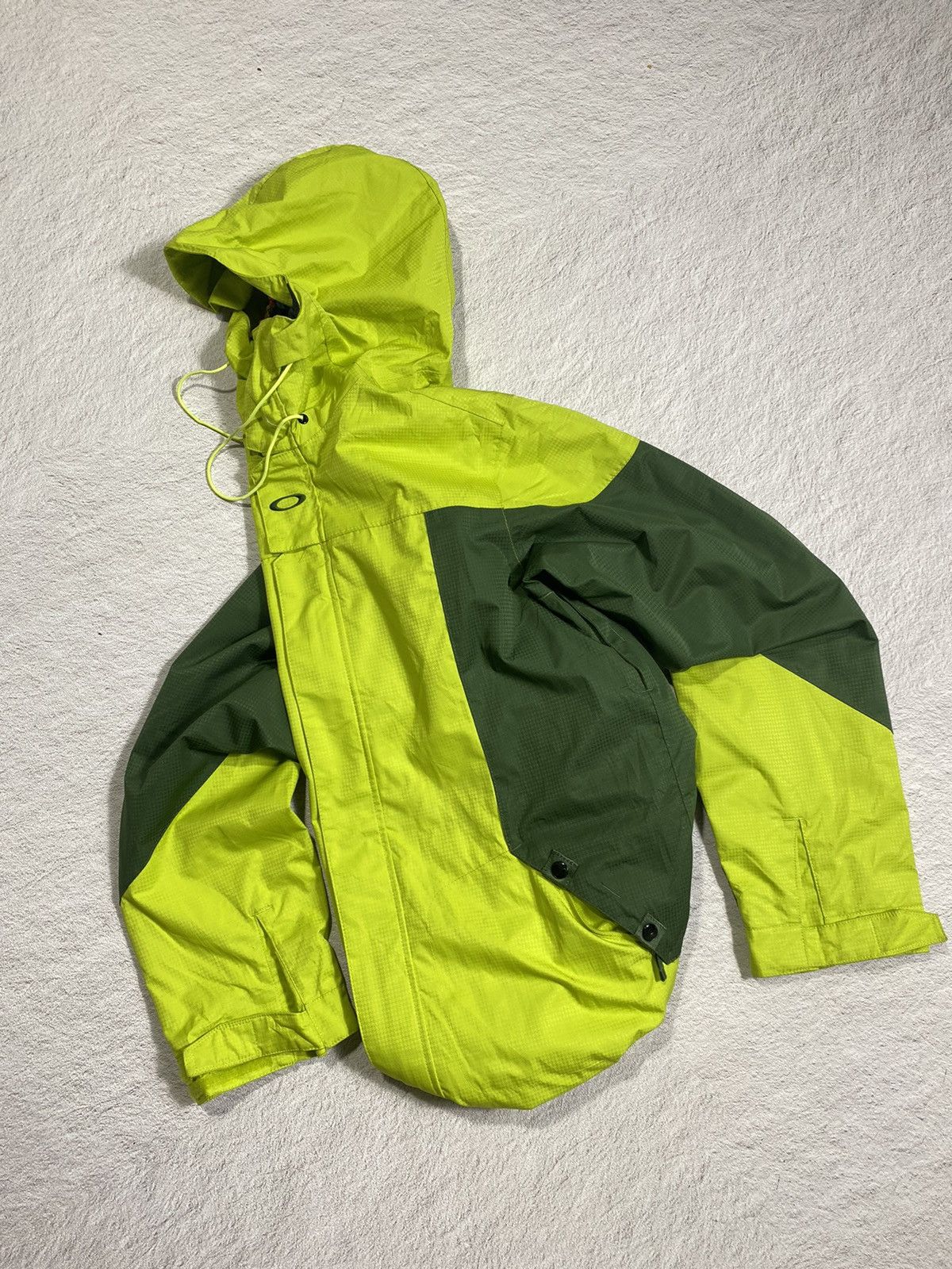 Oakley rare oakley thinsulate green ski snowboard jacket Size US L / EU 52-54 / 3 - 2 Thumbnail