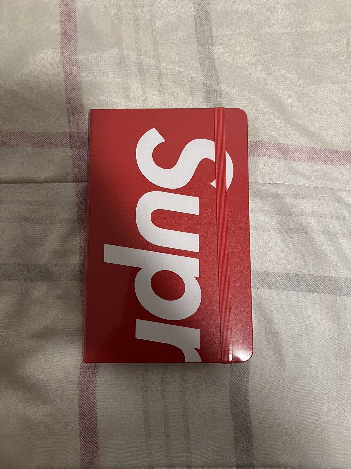 g*z様 ●新品未使用　未開封Supreme Moleskine Noteboo Supreme Moleskine Notebook (FW24) - $36