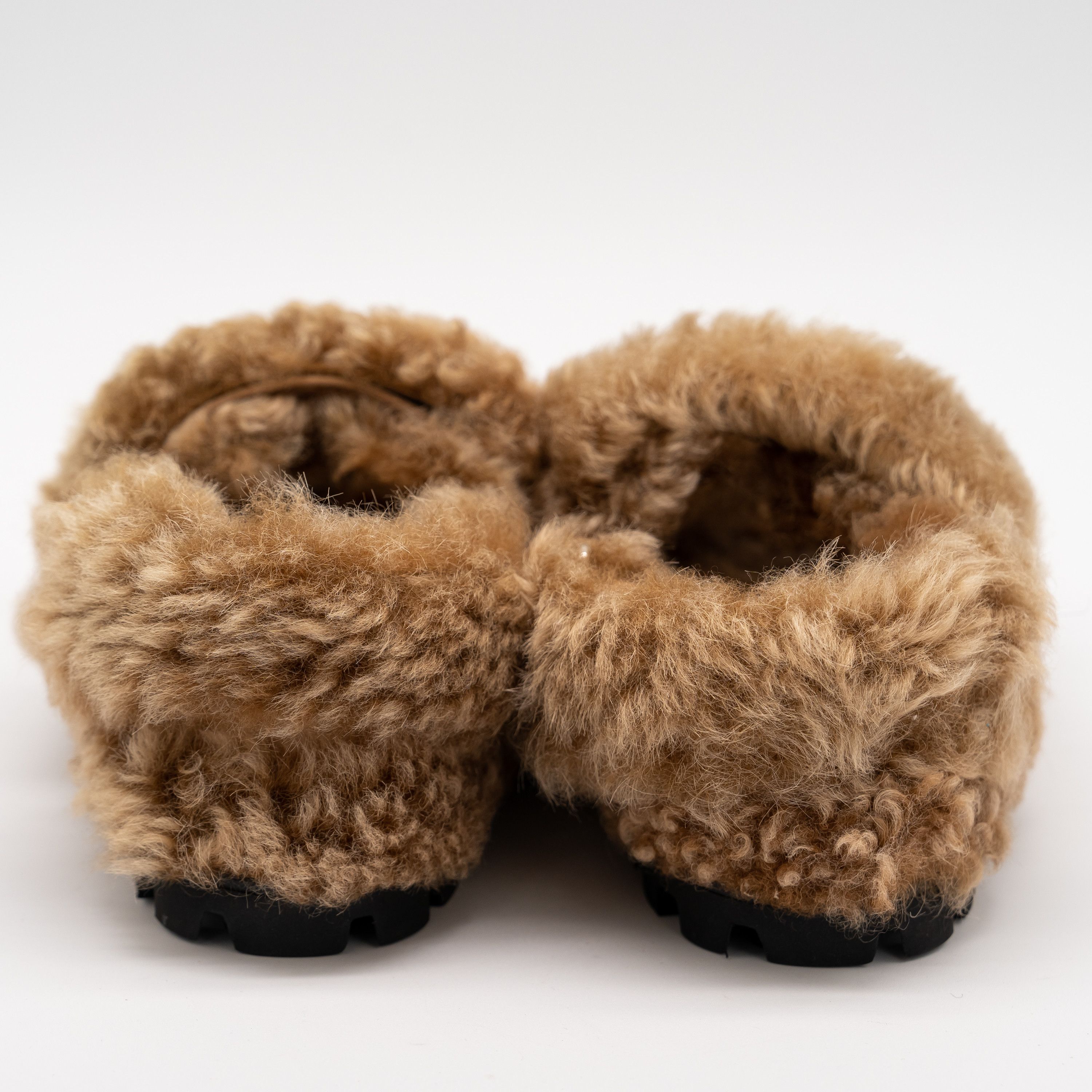 Miu Miu 36eu 6 US Miu Miu Camel Brown Shearling Sandals Size US 6 / IT 36 - 5 Thumbnail