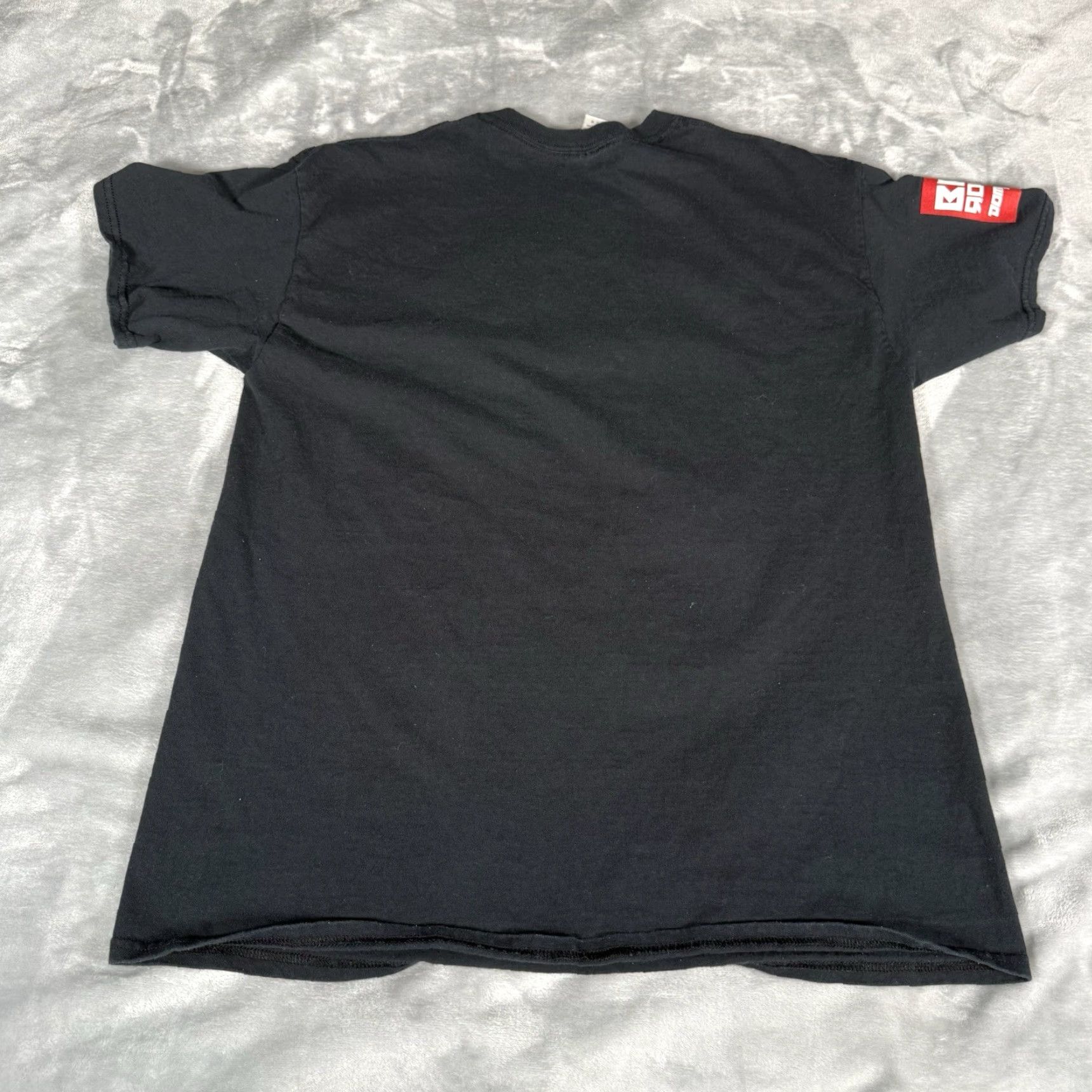 Gildan Bad Robot Shirt Mens L Slim Fit Music Size US L / EU 52-54 / 3 - 4 Thumbnail