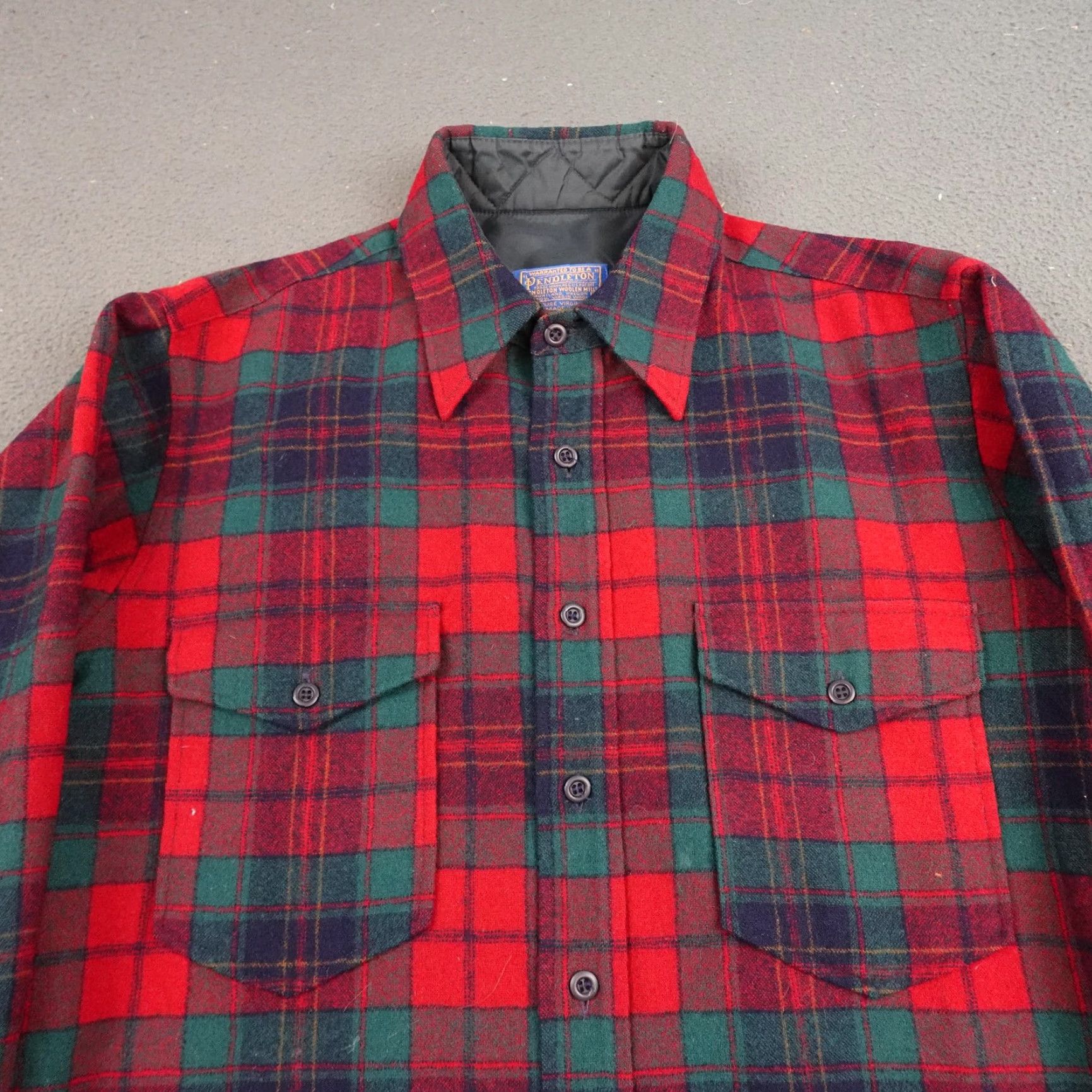 Pendleton VINTAGE Pendleton Flannel Shirt Mens Large Red Plaid Wool Quilted Lined USA Shirt Mens Large Red Plaid Wool Quilted Lined USA Size US L / EU 52-54 / 3 - 4 Thumbnail