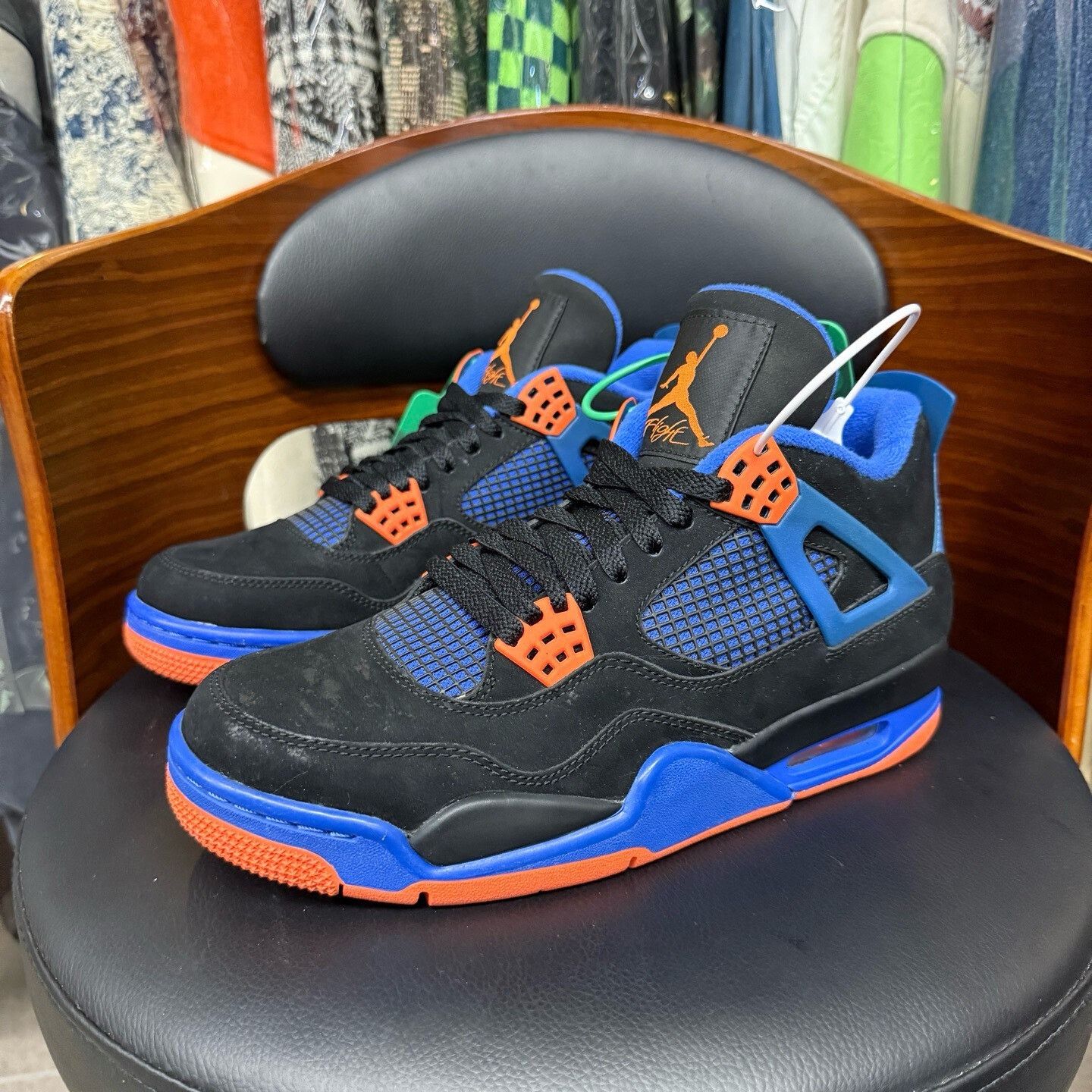 Nike Nike AJ4 Lowtop Sneakers 41 Men Size US 8.5 / EU 41-42 - 1 Thumbnail