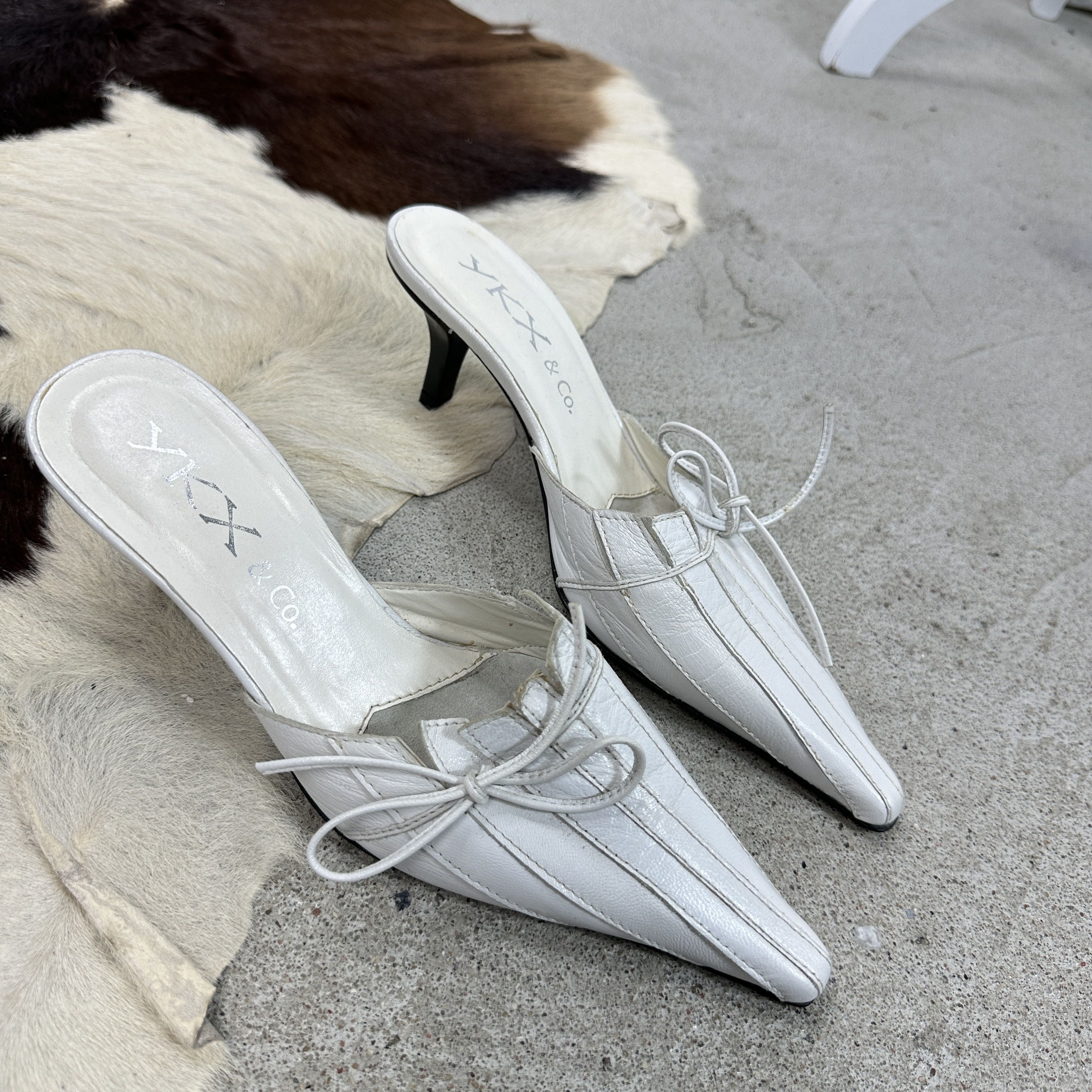 Vintage Vintage Avant Garde Preppy Old Money Leather Mules Heels 00s Size US 5 / IT 35 - 2 Thumbnail