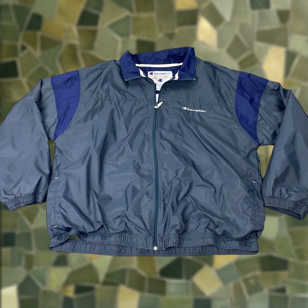 Champion VINTAGE Champion Windbreaker Jacket XL Blue Nylon Full Zip Casual Mens Size US XL / EU 56 / 4 - 1 Thumbnail