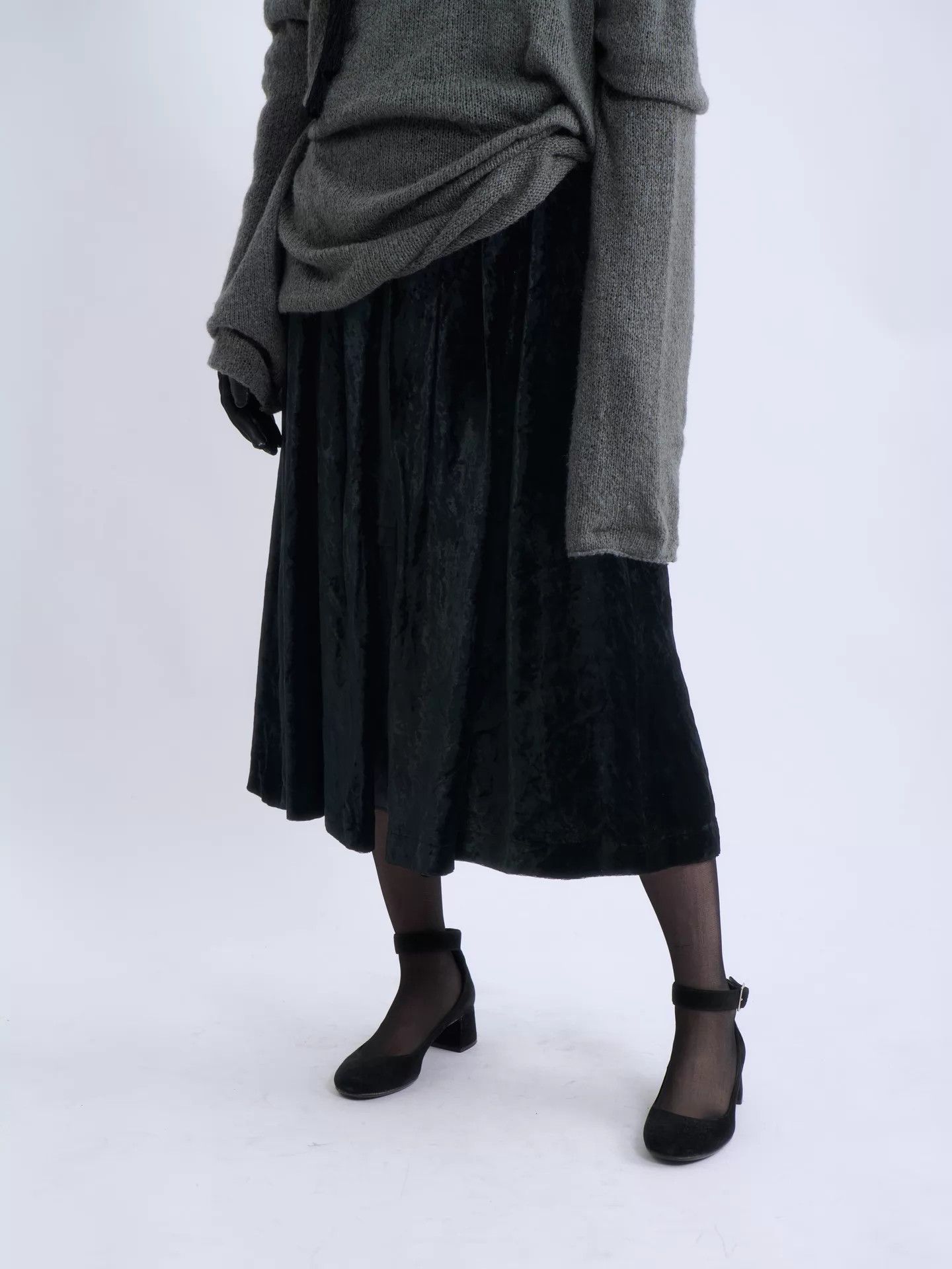 Comme des Garcons COMME des GARÇONS Double CDG Black Velvet Midi Skirt (S) Size 26" / US 2 / IT 38 - 6 Thumbnail