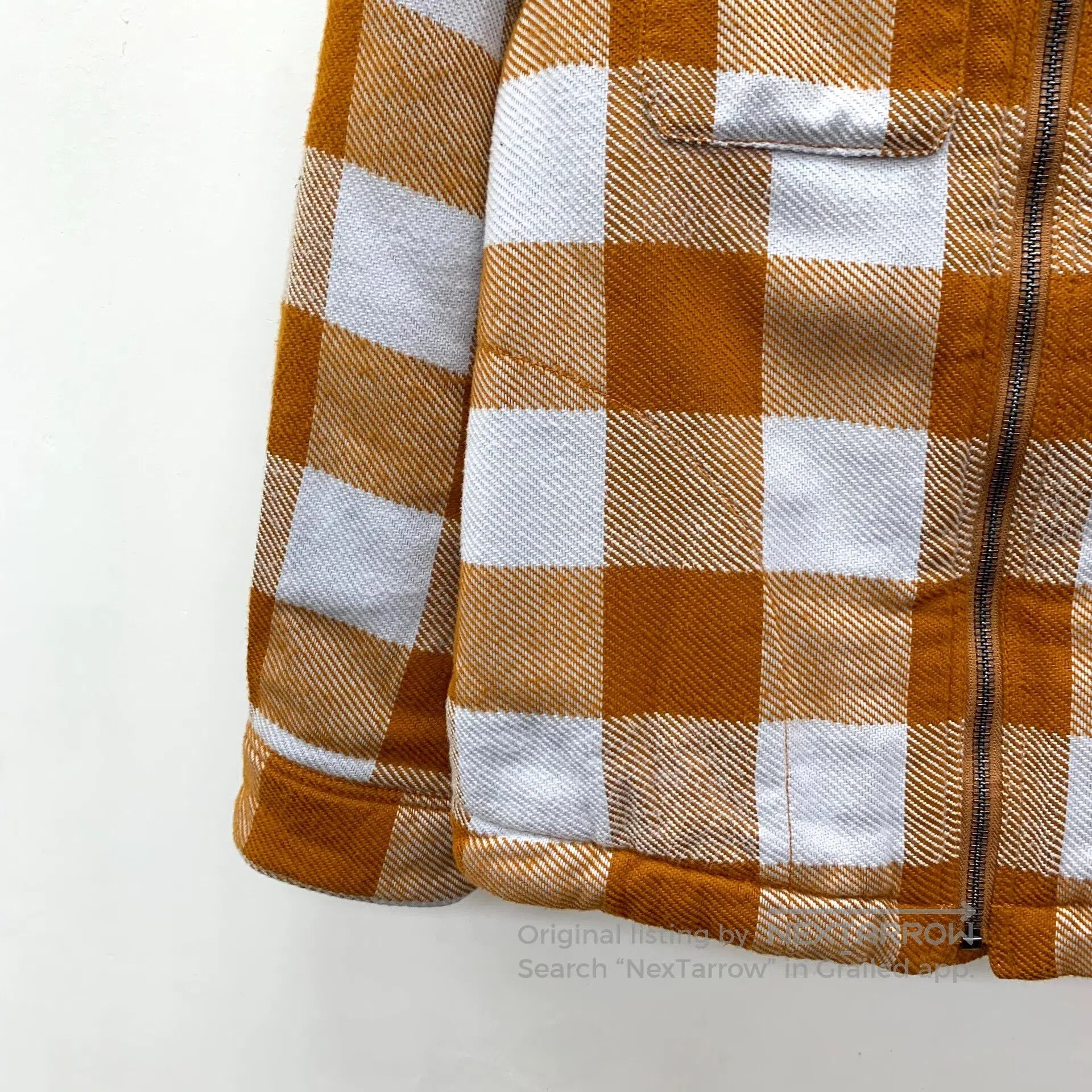 Burberry Burberry size 8y Brown Plaid Cotton Collar Zip Long Sleeve Size US M / EU 48-50 / 2 - 4 Thumbnail