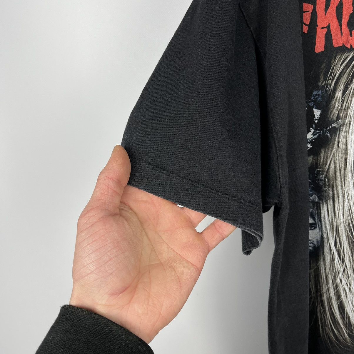 Band Tees Vintage Nirvana Kurt Cobain rare rock band tee 90’s Size US XL / EU 56 / 4 - 7 Thumbnail