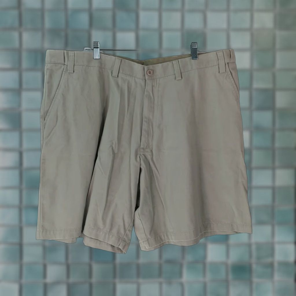Izod Izod Mens Flat Front Regular Fit High Rise Casual Beige Chino Shorts Size 44 Size US 44 / EU 60 - 1 Thumbnail
