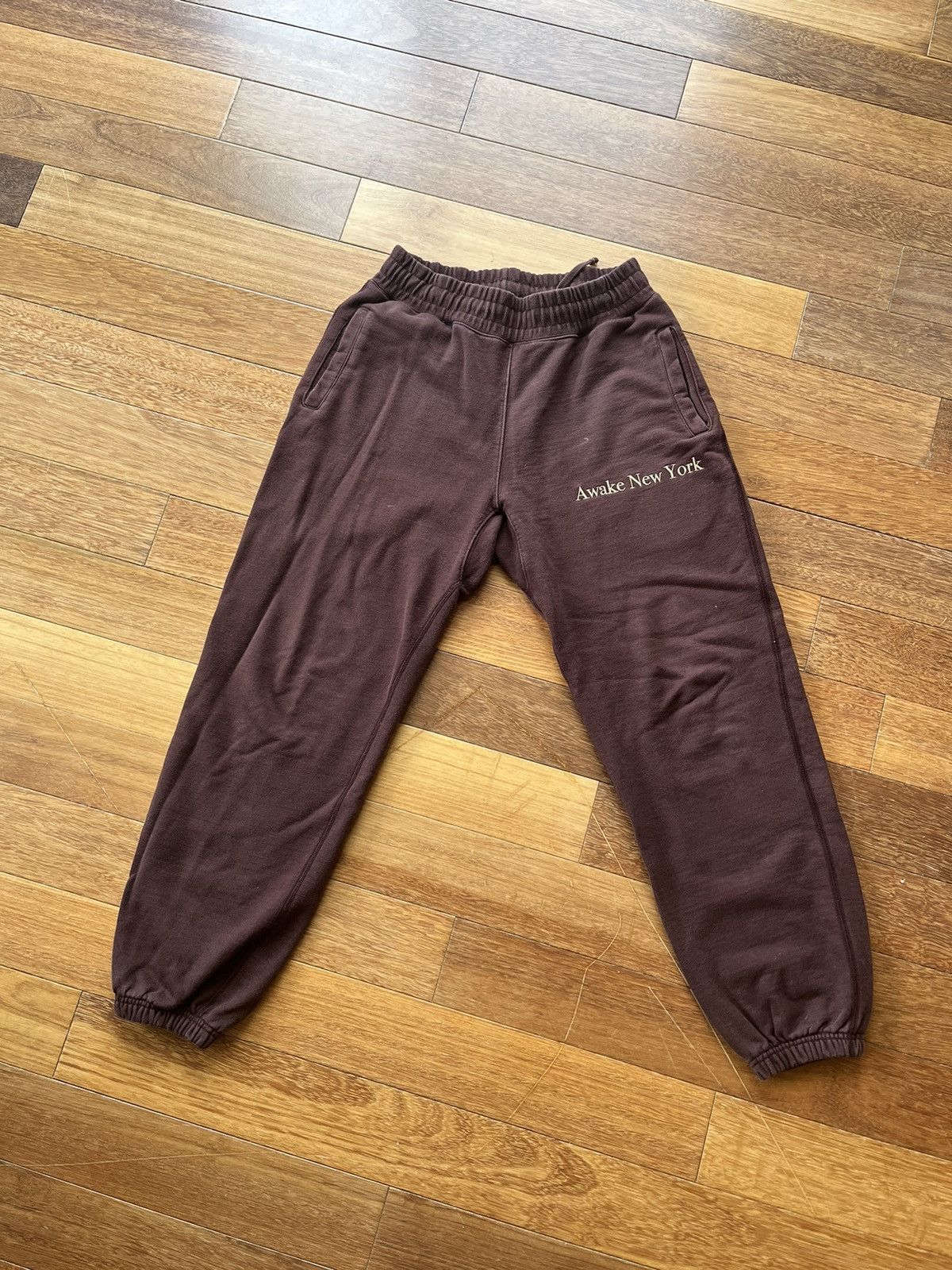 Awake NY WAKE CLASSIC OUTLINE LOGO EMBROIDERED SWEATPANTS Size US 32 / EU 48 - 2 Thumbnail