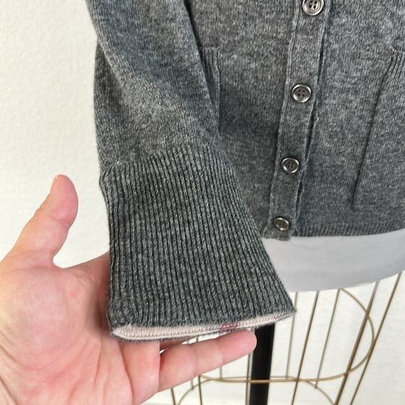 Burberry Burberry Brit Cashmere Gray V Neck Cardigan Sweater Size M / US 6-8 / IT 42-44 - 4 Thumbnail