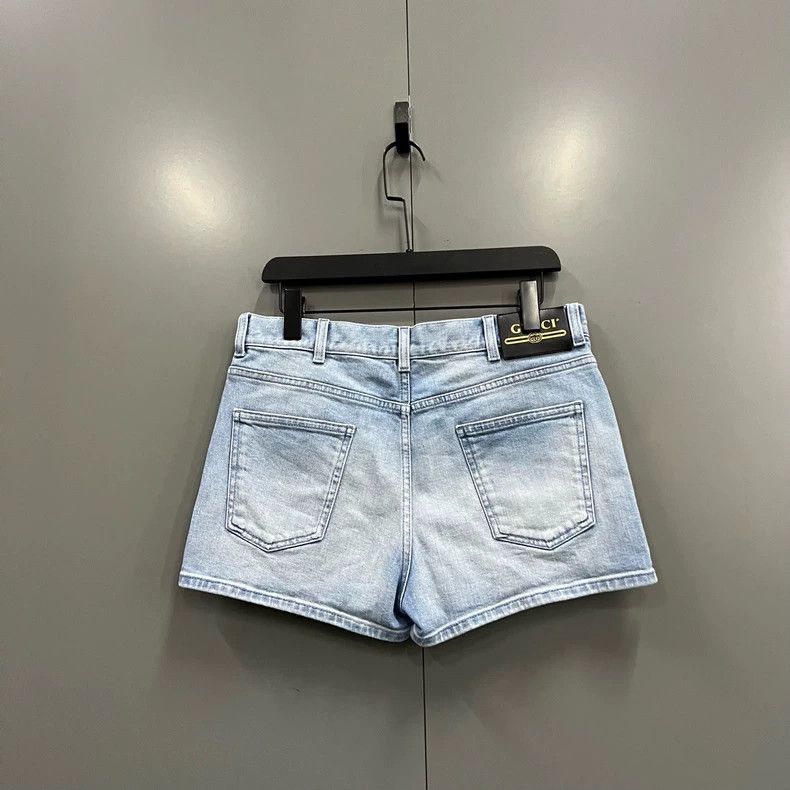 Gucci Gucci Light blue labeled logo shorts Size US 27 - 2 Thumbnail