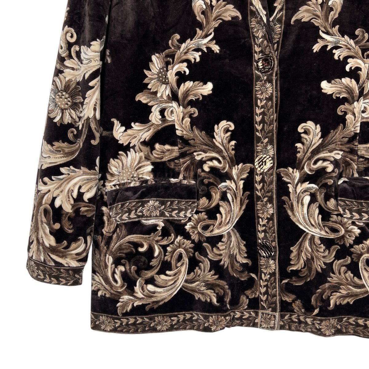 Herno Vintage Herno Paisley Velvet Jacket Made In Italy Size M Size US S / EU 44-46 / 1 - 6 Thumbnail
