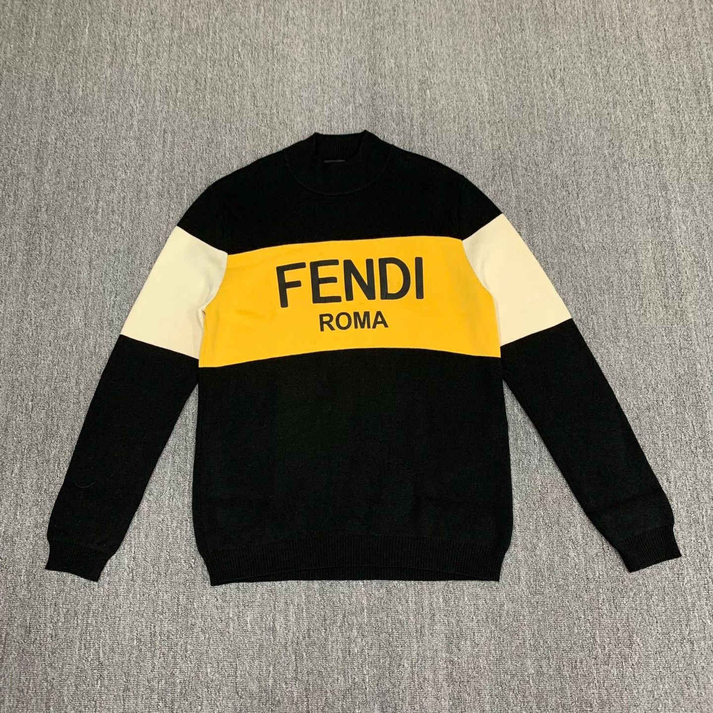 Fendi Fendi color blocked chest logo sweater 52 95 new stain Size US XL / EU 56 / 4 - 1 Thumbnail