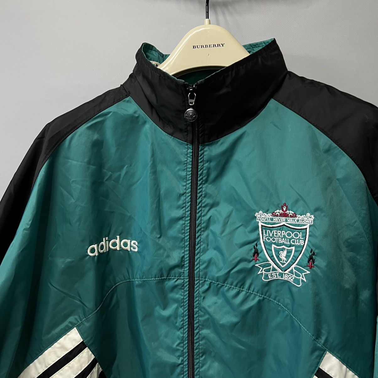 Adidas LIVERPOOL 1994/95 Adidas WINDBREAKER Football Soccer JACKET Size US L / EU 52-54 / 3 - 5 Thumbnail
