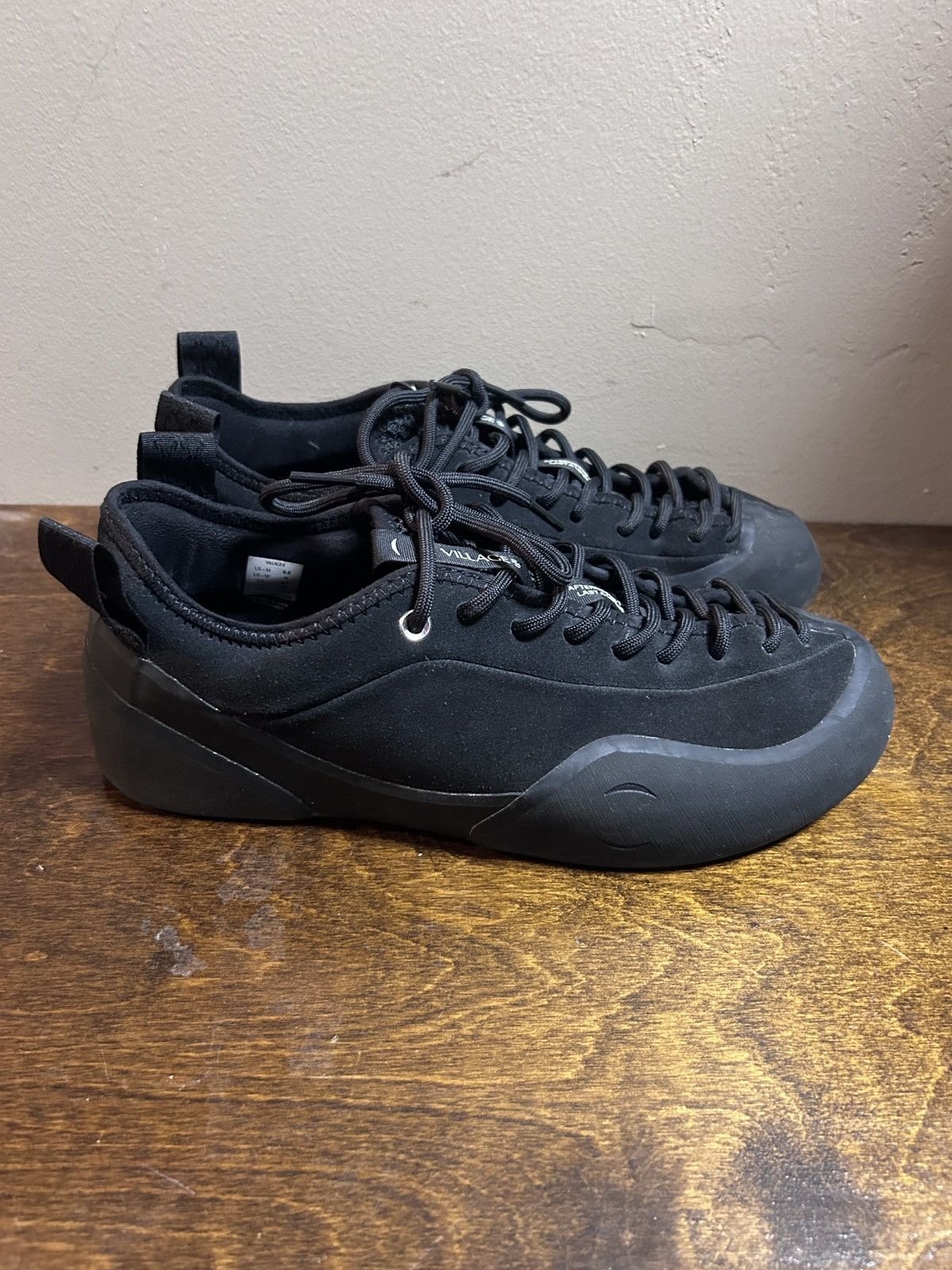 Village PM 1PM Black