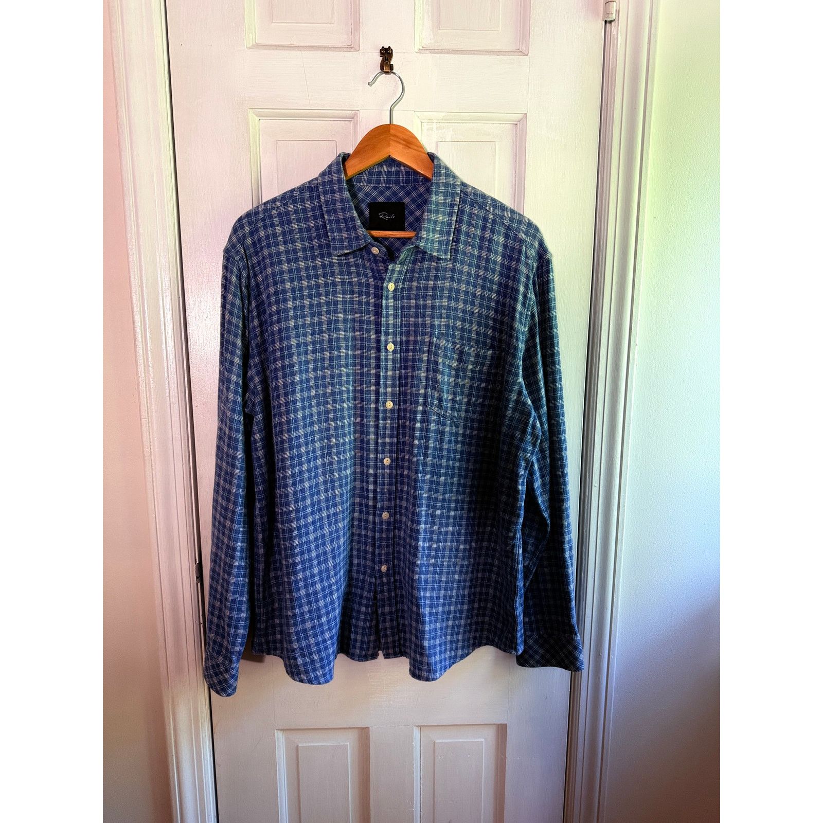 Rails Rails Men's Premium Blue Plaid Button Down Shirt XL Size US XL / EU 56 / 4 - 1 Thumbnail