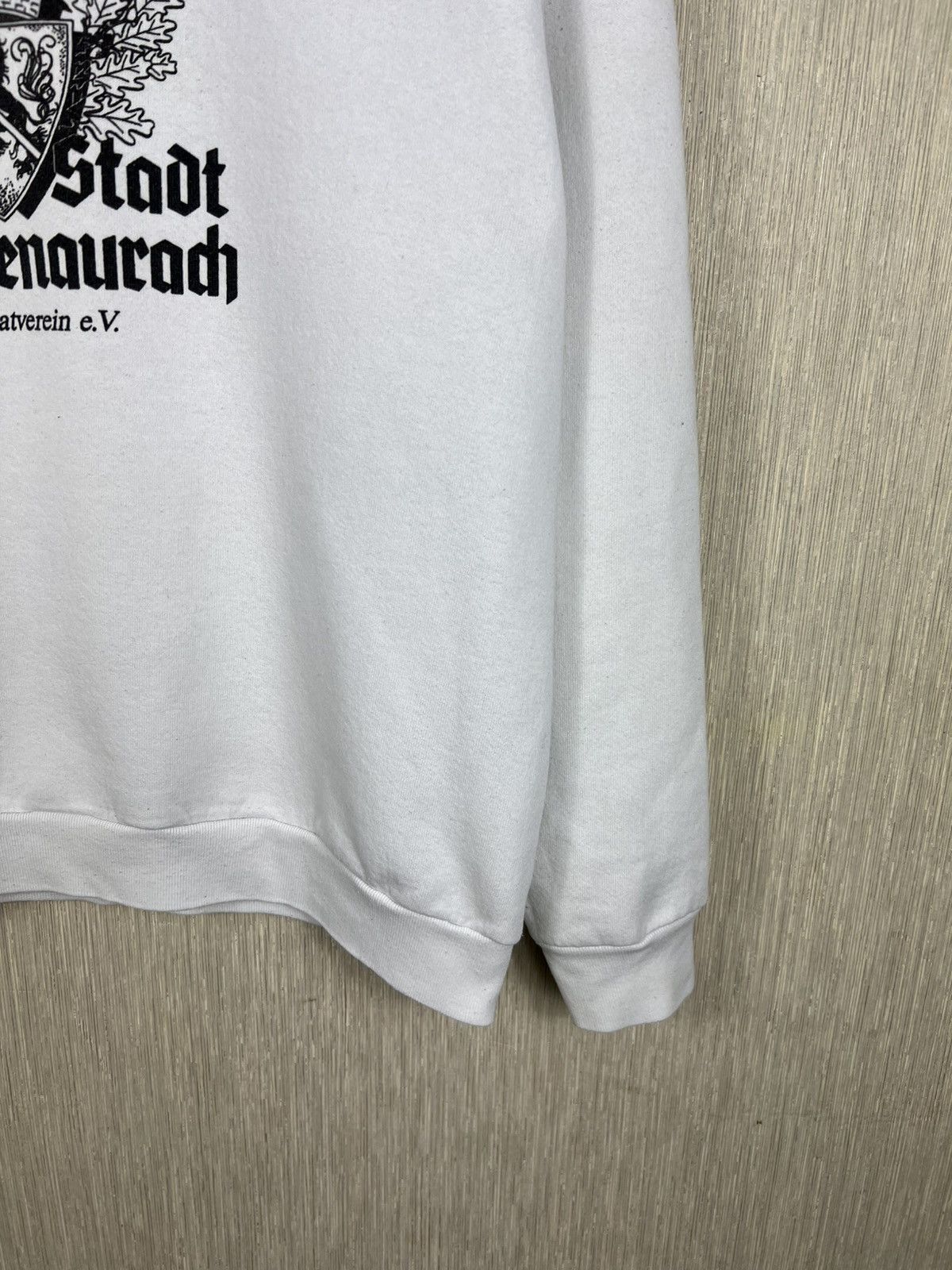 Vintage Vintage 90s castle history gothic screen stars sweatshirt Size US M / EU 48-50 / 2 - 6 Thumbnail