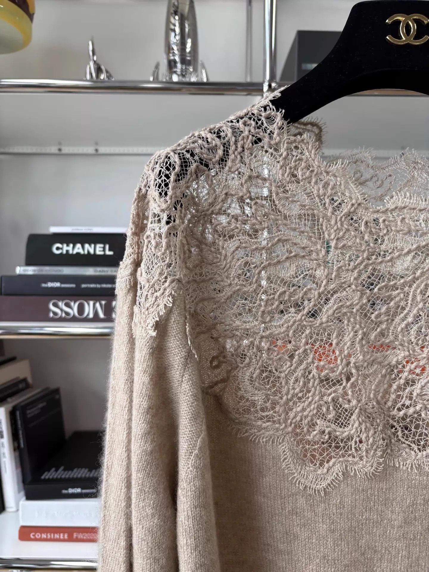 Ermanno Scervino Ermanno Scervino Camel Lace Panel Cashmere Top M Size M / US 6-8 / IT 42-44 - 2 Thumbnail