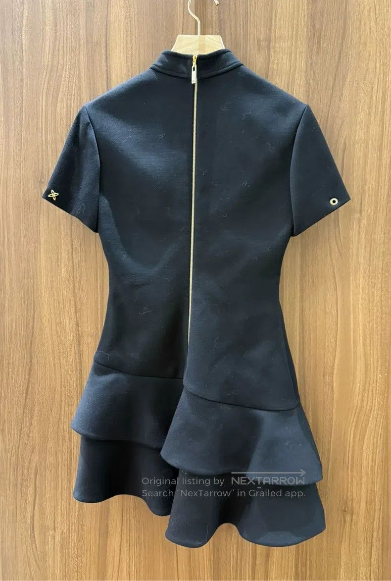 Louis Vuitton Louis Vuitton Black Dress Size XS / US 0-2 / IT 36-38 - 2 Thumbnail