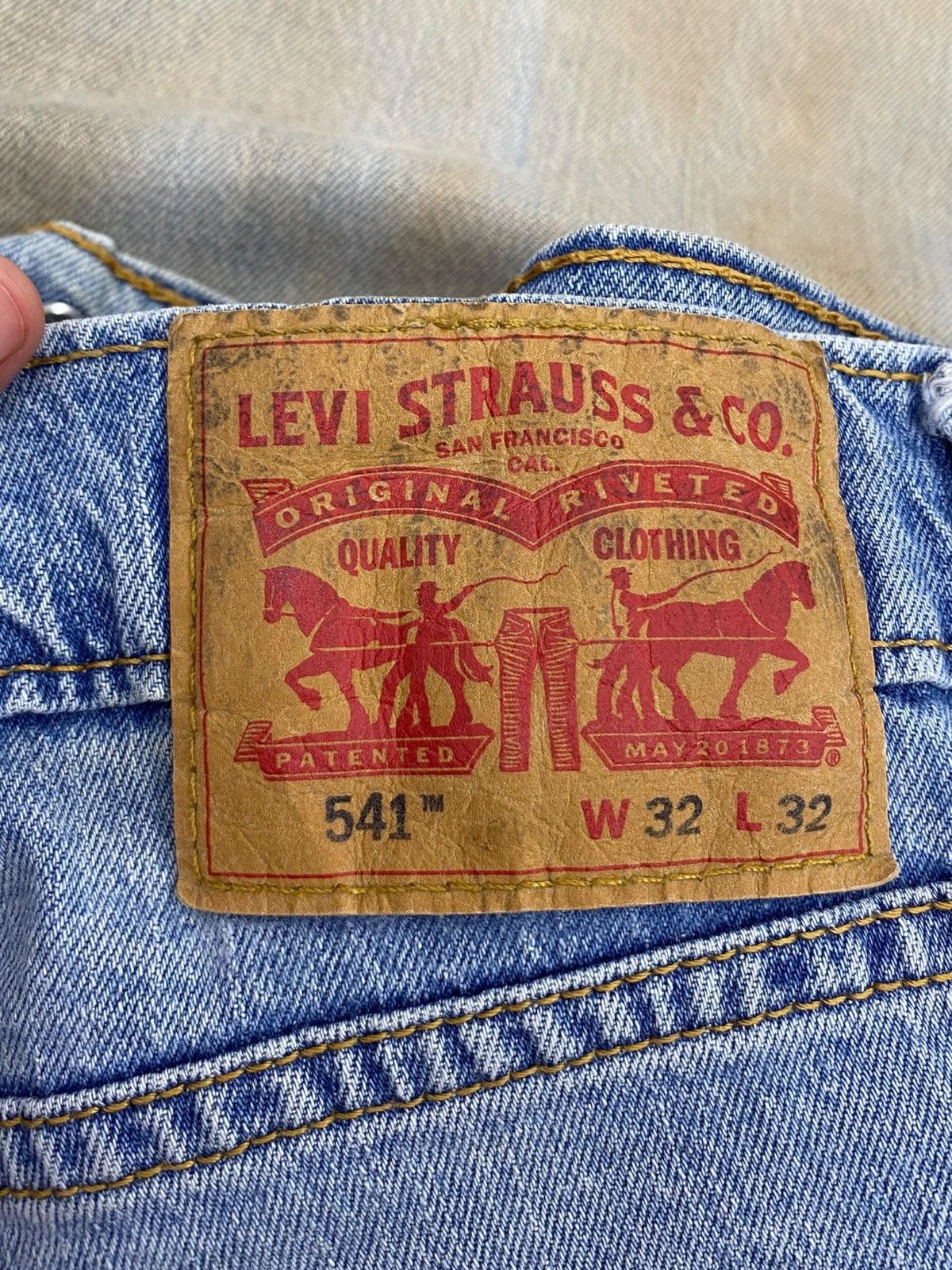 Levi's Levi’s Vintage Rusty Faded Wash Style Loose Jeans Size US 32 / EU 48 - 12 Thumbnail