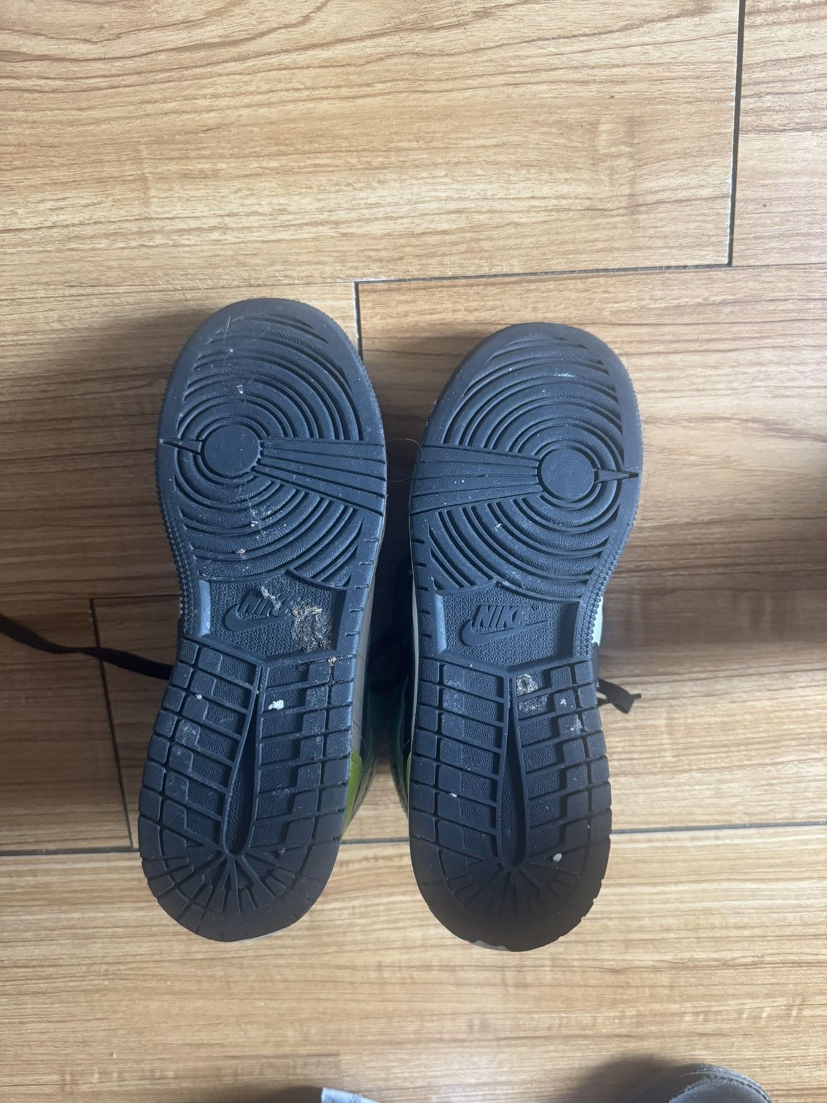 Jordan Brand Jordan 1s Size US 6.5 / EU 39-40 - 3 Thumbnail