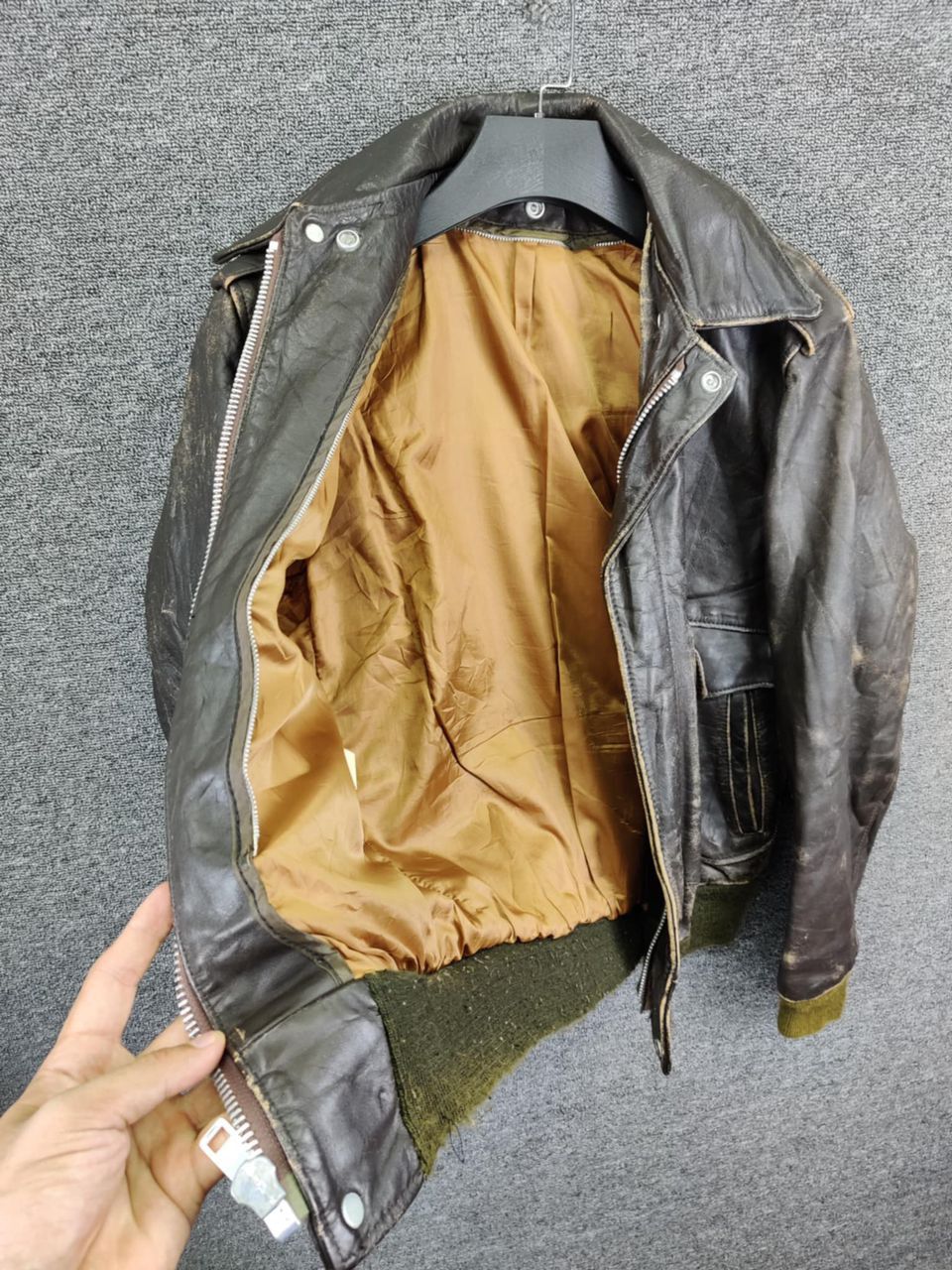 Schott Vintage 80s Schott US Army A-2 Leather Flight Jacket Size US M / EU 48-50 / 2 - 6 Thumbnail
