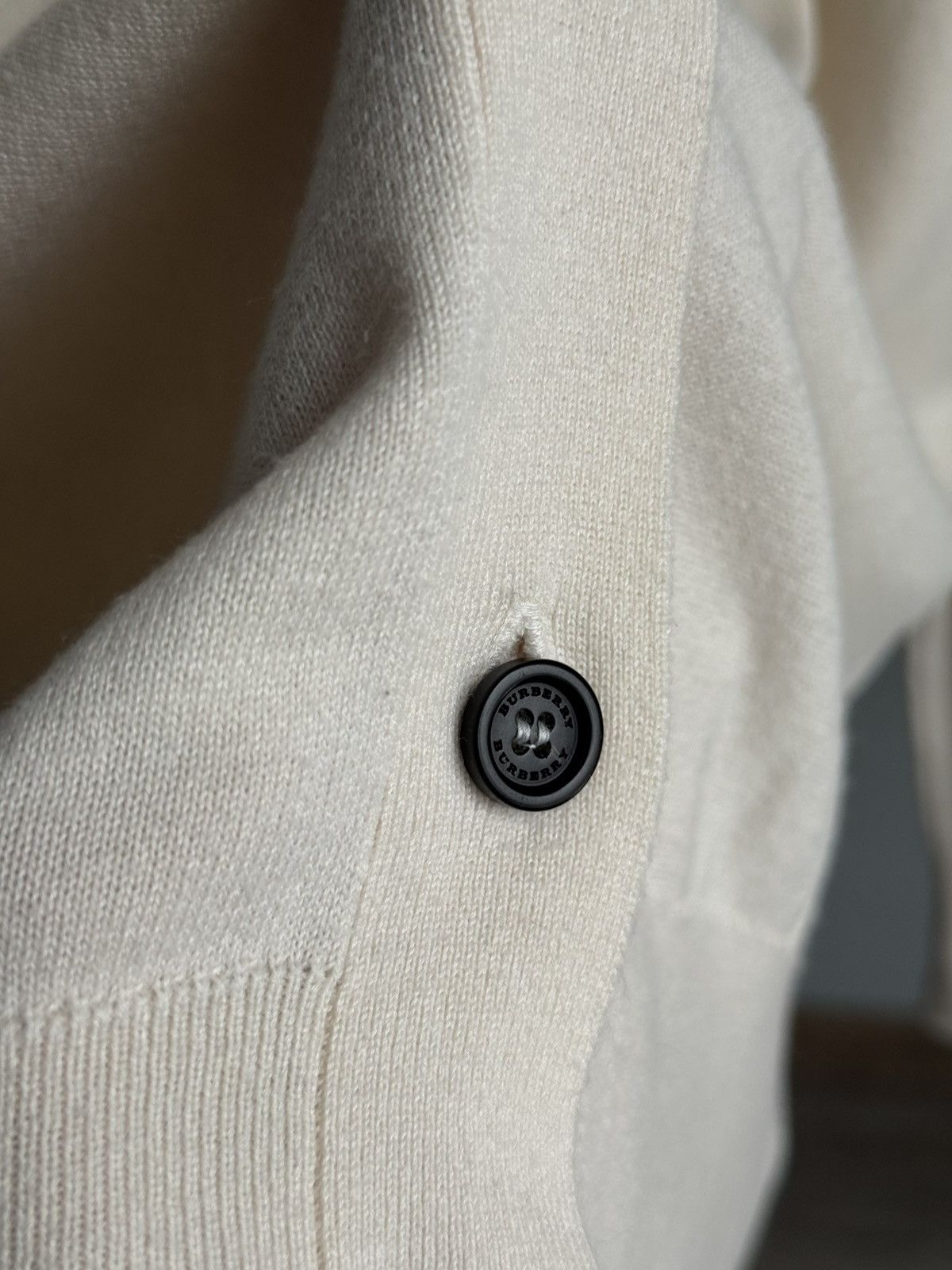 Burberry W's Vintage Burberry Wool Knitted Buttoned Cardigan Sweater Size M / US 6-8 / IT 42-44 - 10 Thumbnail