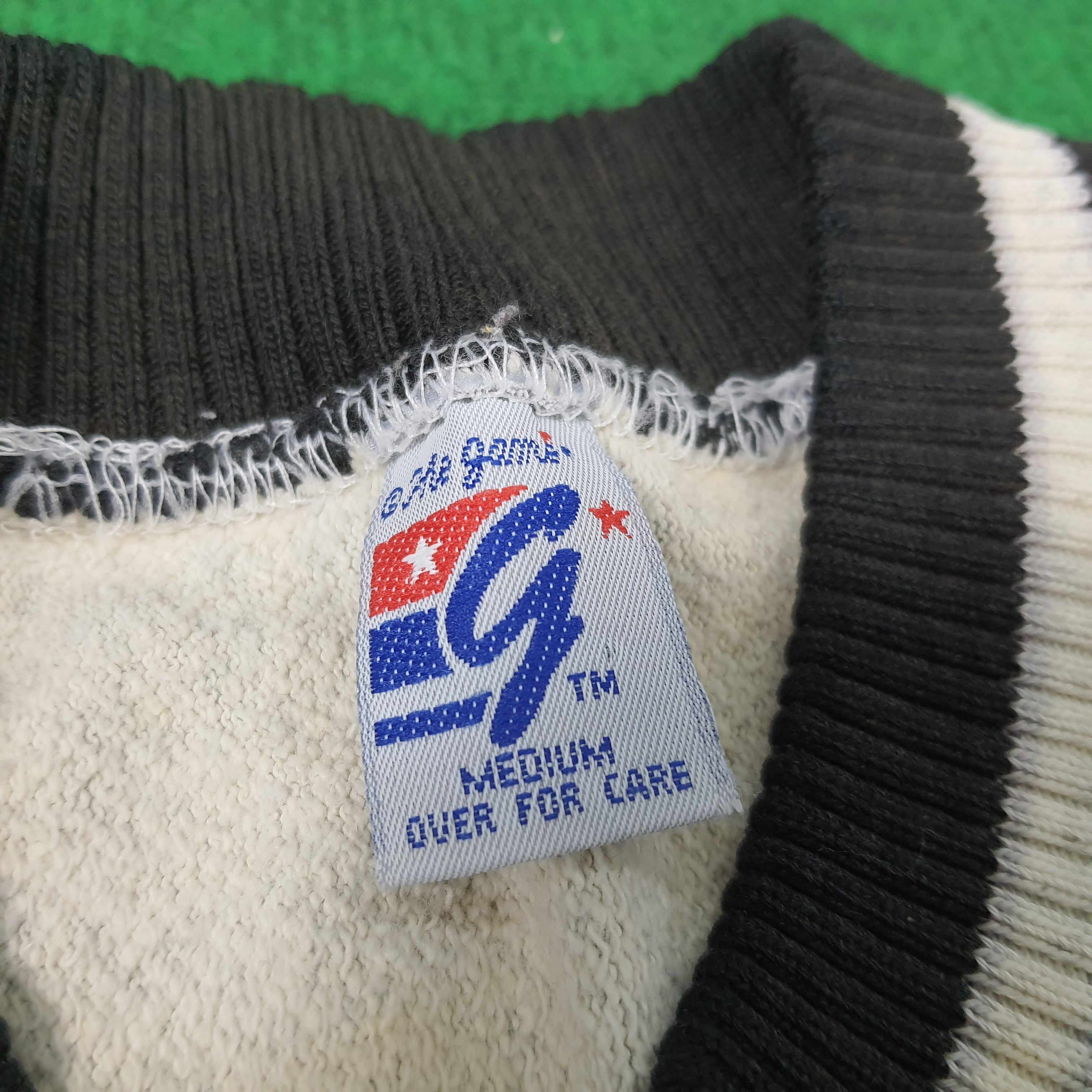 Vintage Vintage RAIDERS Los Angeles Sports Team Sweatshirt Size US M / EU 48-50 / 2 - 5 Thumbnail