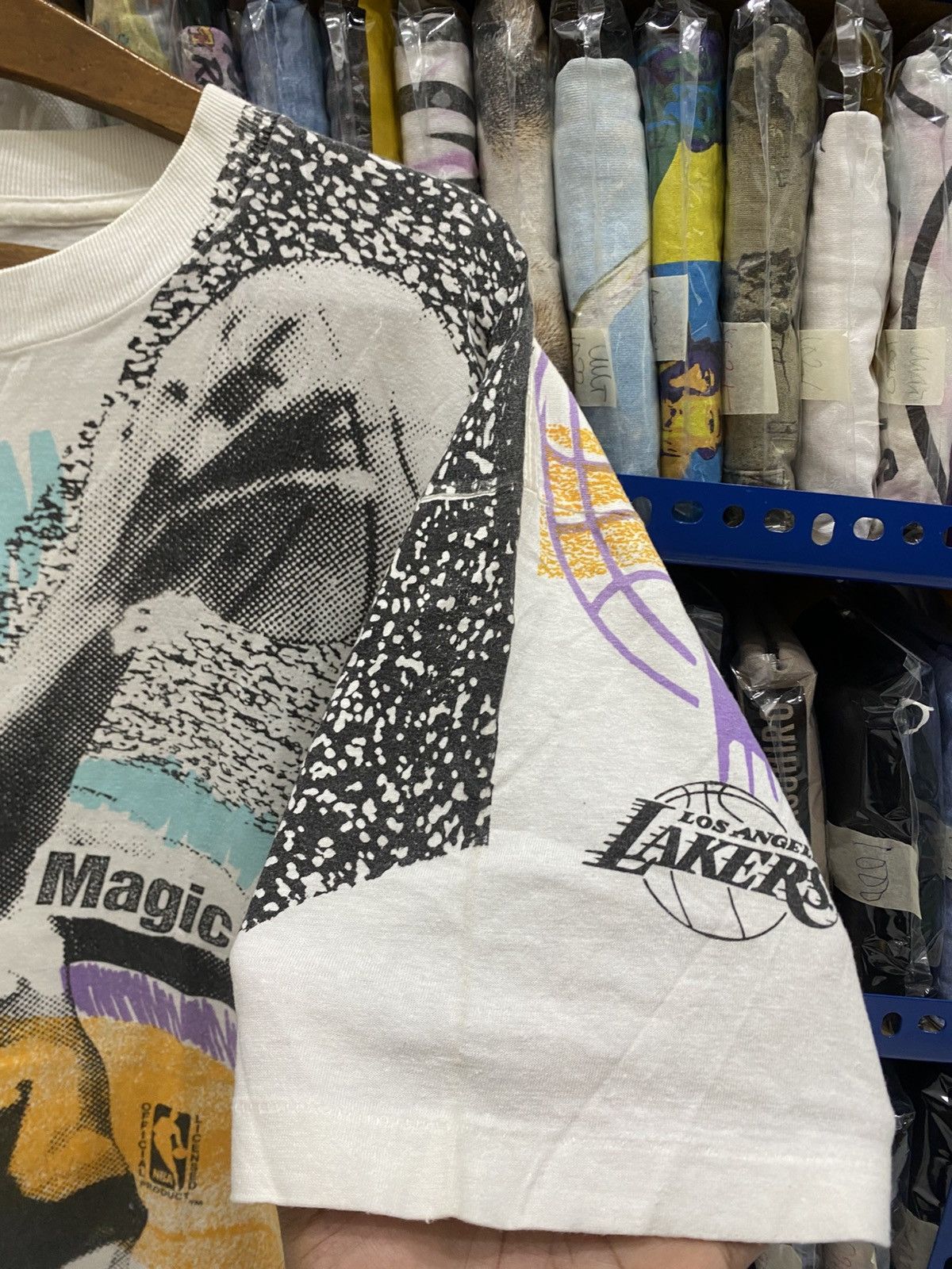 NBA VINTAGE 90s LOS ANGELES LAKERS MAGIC JOHNSON TEES Size US L / EU 52-54 / 3 - 5 Thumbnail