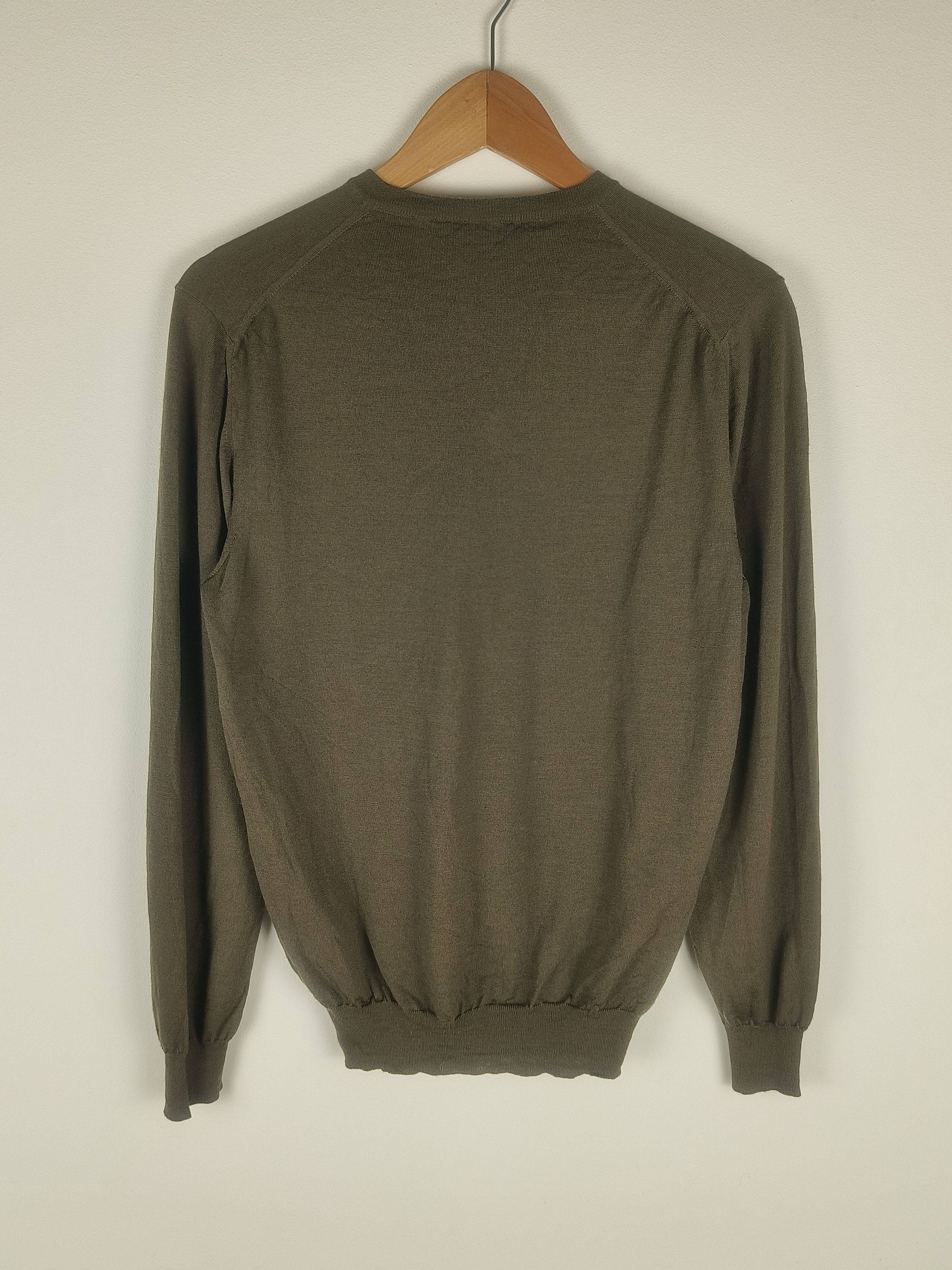 Fedeli Fedeli 140's Wool V-Neck Italian Fine Gauge Knit Sweater Size US S / EU 44-46 / 1 - 4 Thumbnail
