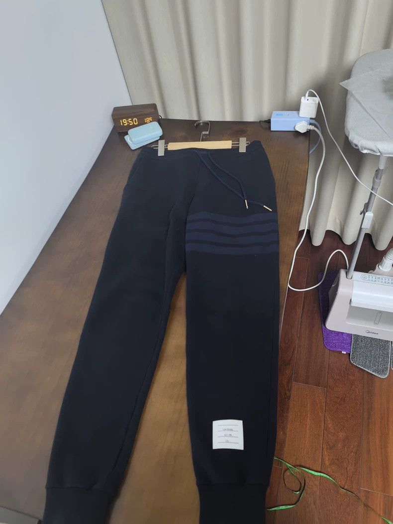 Thom Browne Thom browne Size 1 Classic sweatpants 2504-Nextarrow Size US 30 / EU 46 - 1 Thumbnail