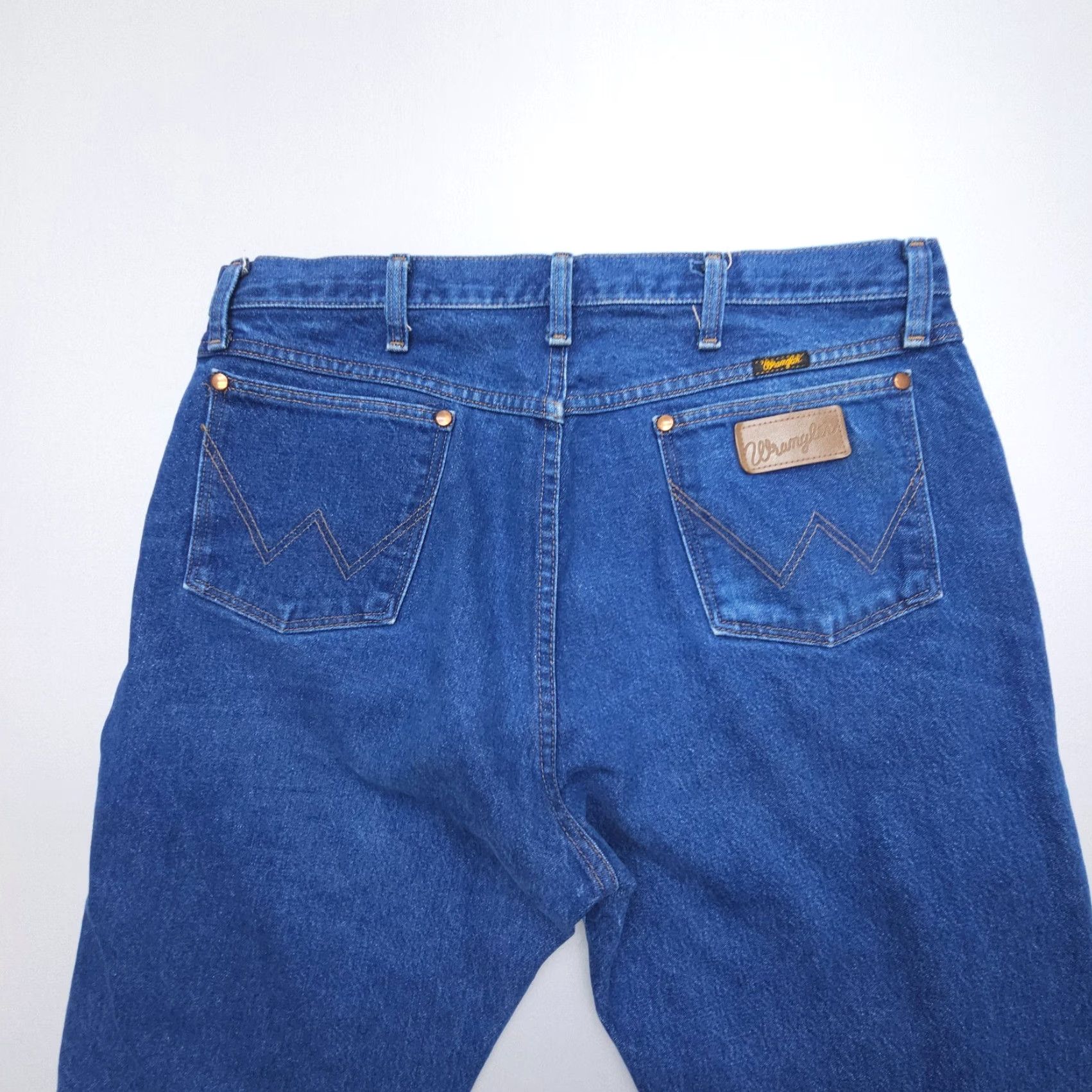 Wrangler VINTAGE Wrangler Cowboy Cut 13MWZ Jeans Mens 36 x 34 Dark Wash Heavy Raw Denim Workwear Blue Cotton 5-Pocket USA Cowboy 90s Mens Size US 36 / EU 52 - 4 Thumbnail
