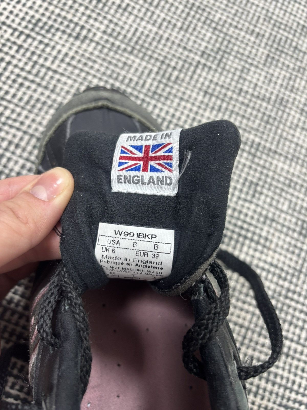New Balance new balance 991 made in England gray pink essentials Size US 8 / IT 38 - 7 Thumbnail