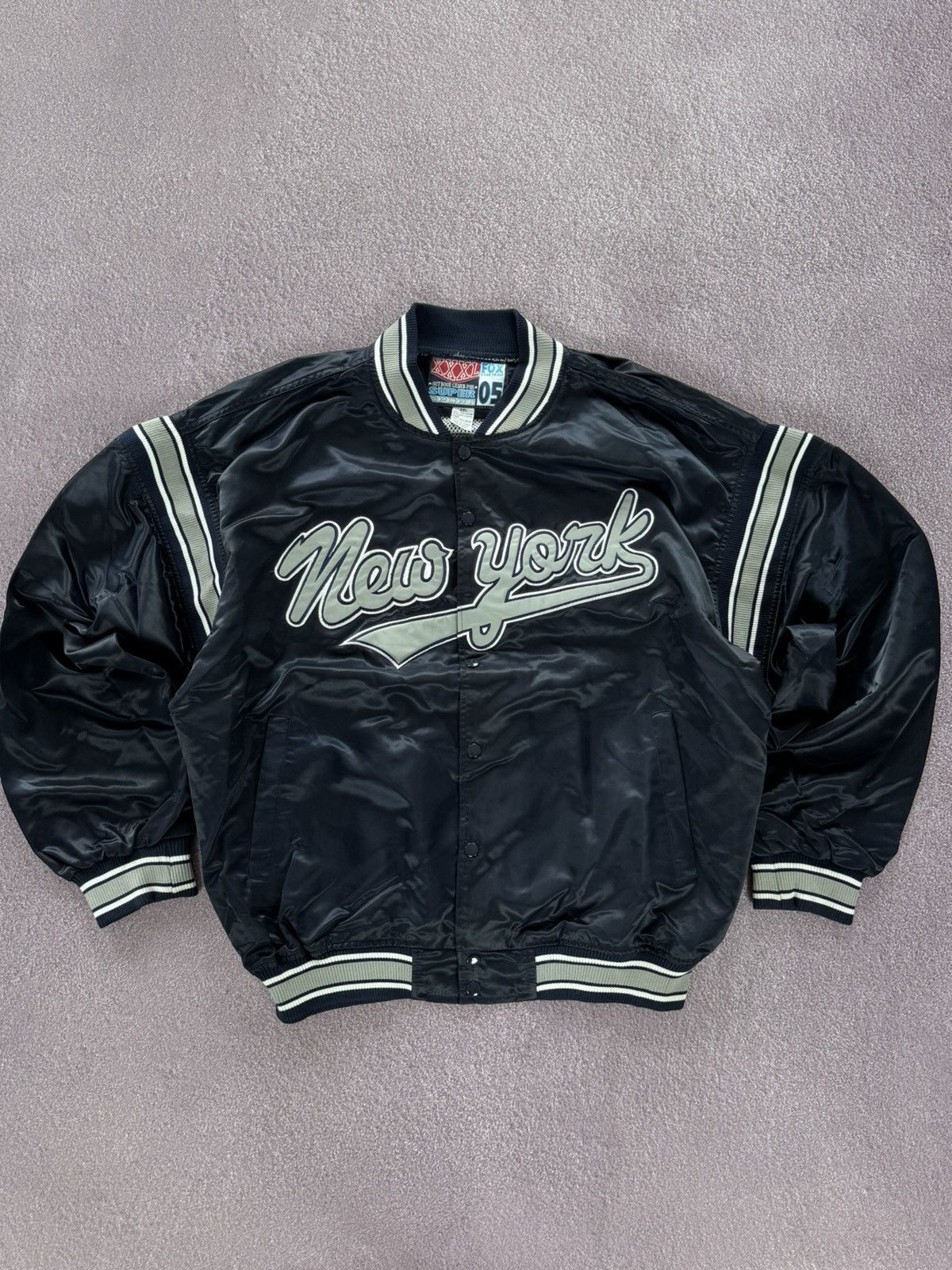 New York Yankees New York Bomber Jacket Big Logo Design Size US XXL / EU 58 / 5 - 1 Thumbnail