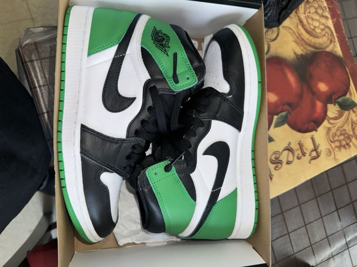 Jordan Brand Air Jordan 1 Retro High OG Lucky Green Size US 7.5 / EU 40-41 - 3 Thumbnail
